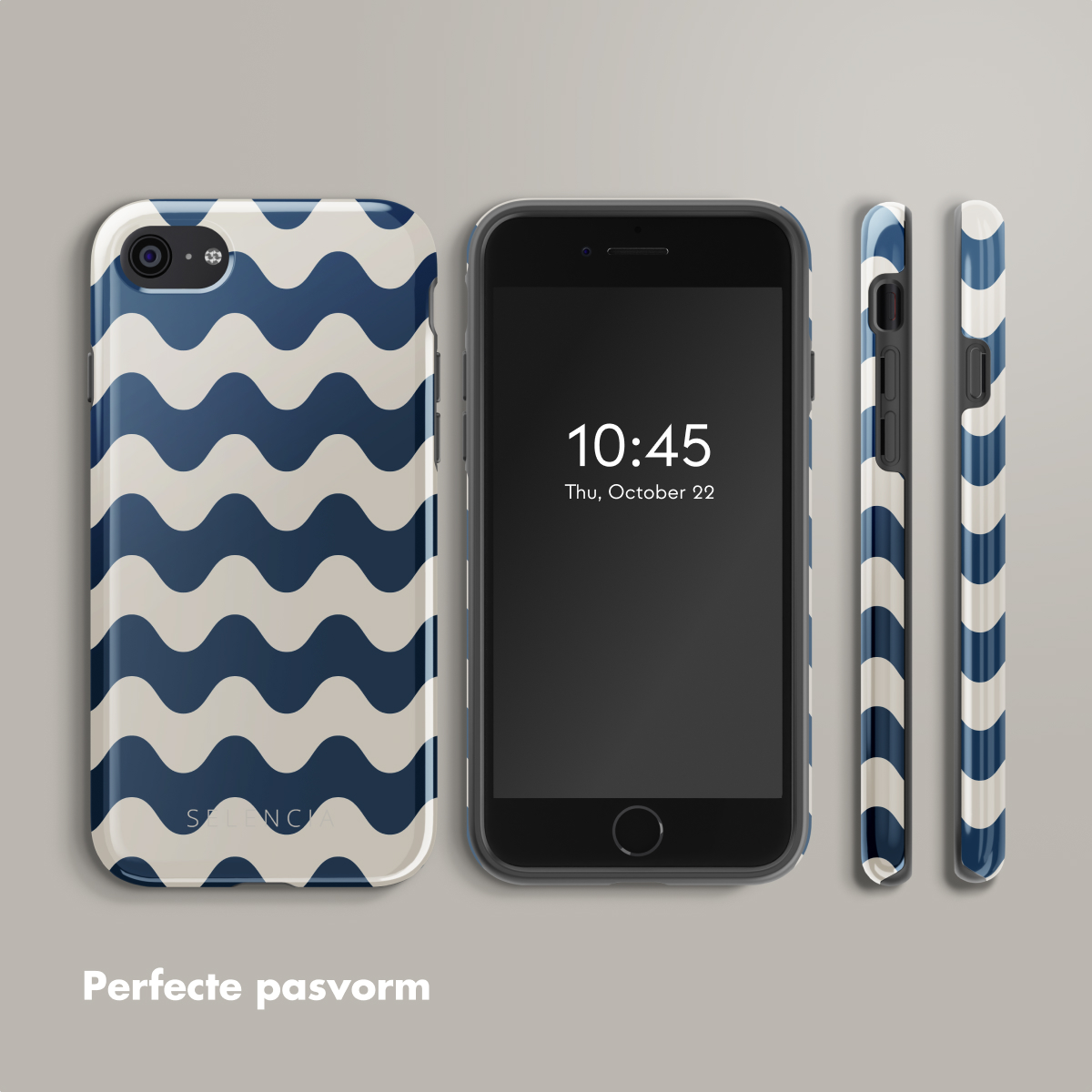 Een telefoon, twee telefoonhoesjes en hun zijkanten, allemaal met een blauw en beige golfpatroon.