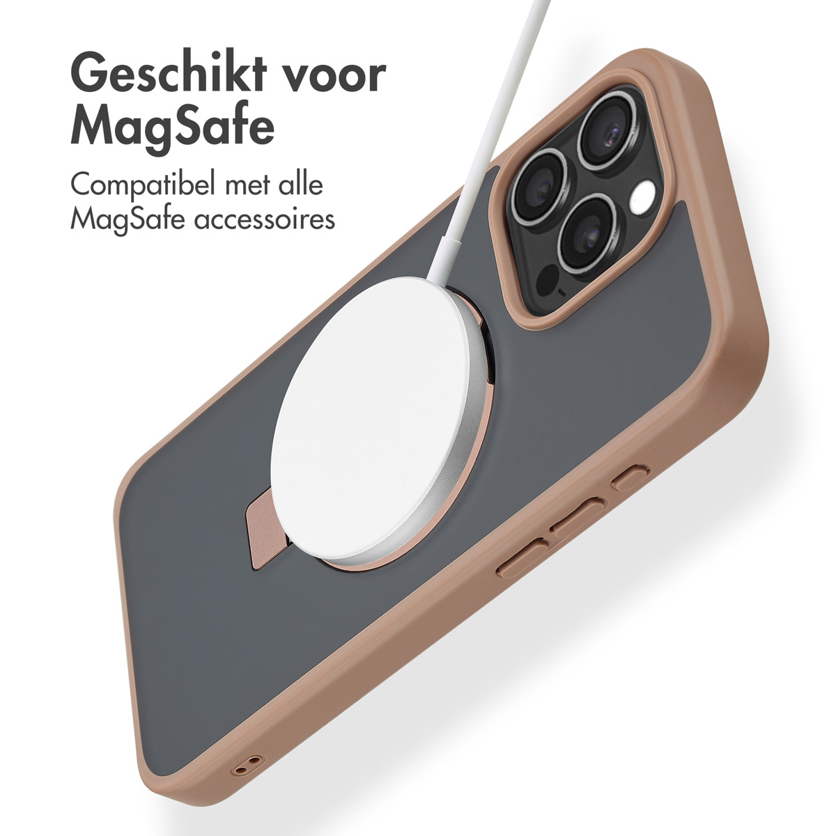 Un telefono con un caricatore MagSafe collegato, custodia grigia e marrone.