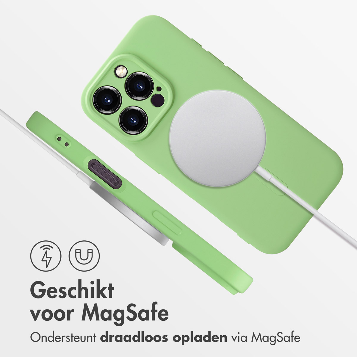 Een groene telefoonhoes met een MagSafe-oplader eraan. Aan de linkerkant een bijpassende hoes voor een telefoon. Tekst: Geschikt voor MagSafe.