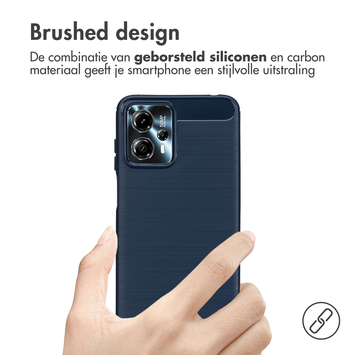 Main tenant une coque noire avec design brossé. Détail de caméra bleu foncé visible. Texte: Design brossé.