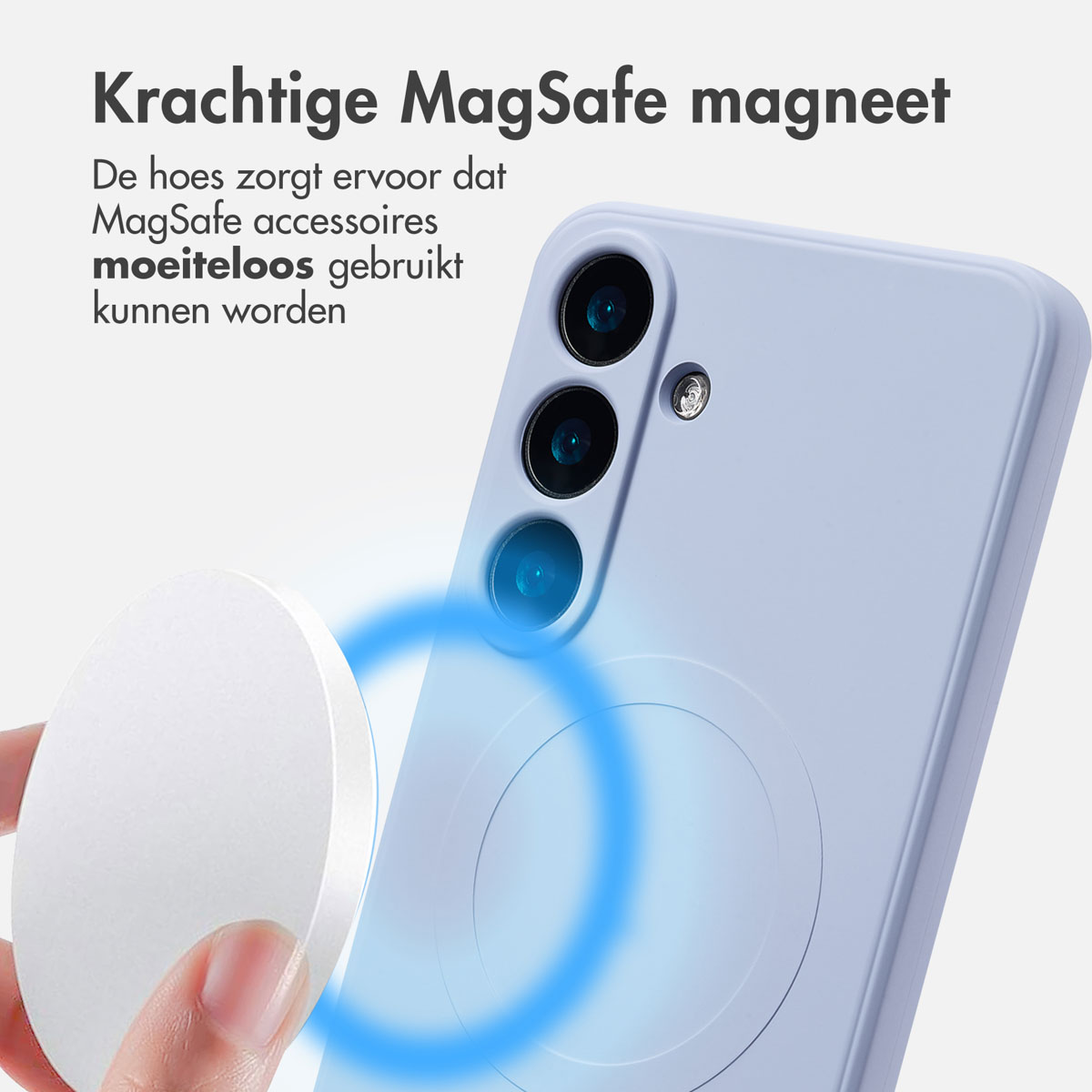 Een hand houdt een wit MagSafe-accessoire vast naast een blauwe telefoonhoes. Tekst 'MagSafe-magneet' en 'moeiteloos'.