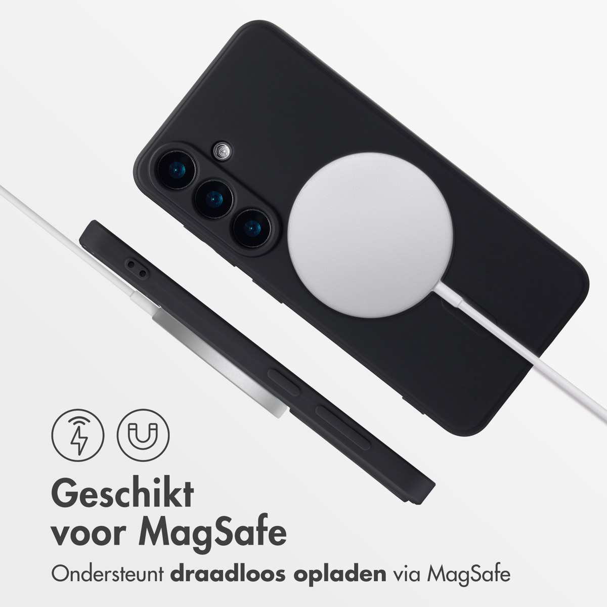 Zwarte telefoon met oplader. Ondersteunt draadloos MagSafe opladen.