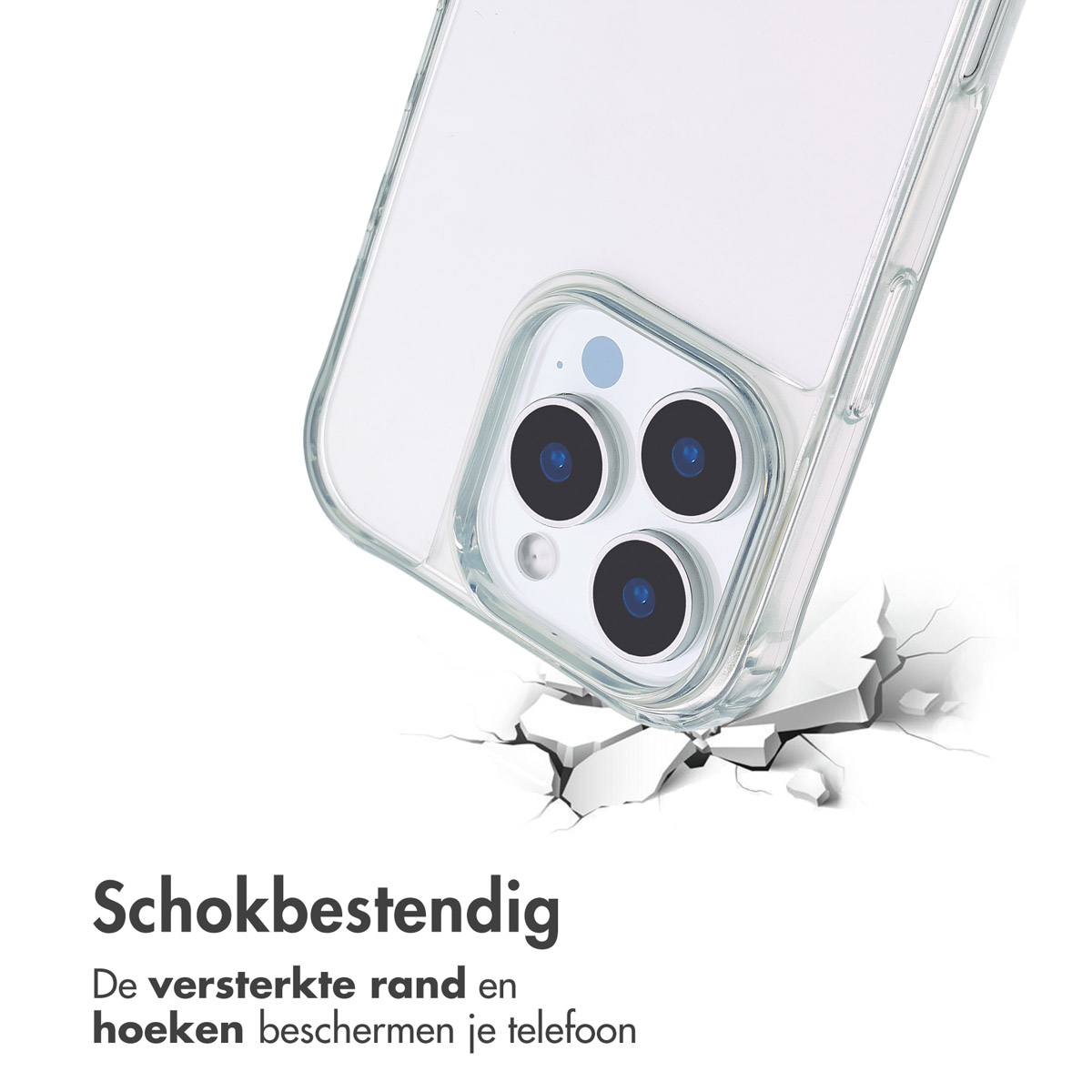 Een telefoon in een doorzichtige hoes, schuin, landt op een verbrijzeld, wit oppervlak.