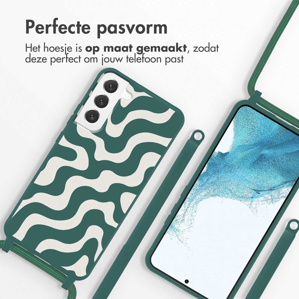 Une coque de téléphone verte avec une lanière. Le téléphone est visible. La coque a un motif de vagues et une lanière.