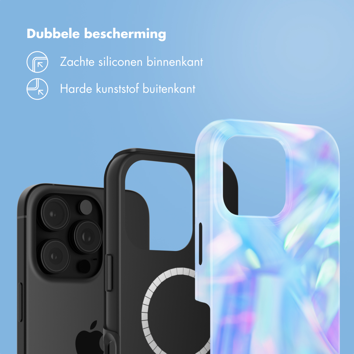 Trois coques de téléphone empilées, montrant une double protection. Une noire, une transparente et une avec un motif.
