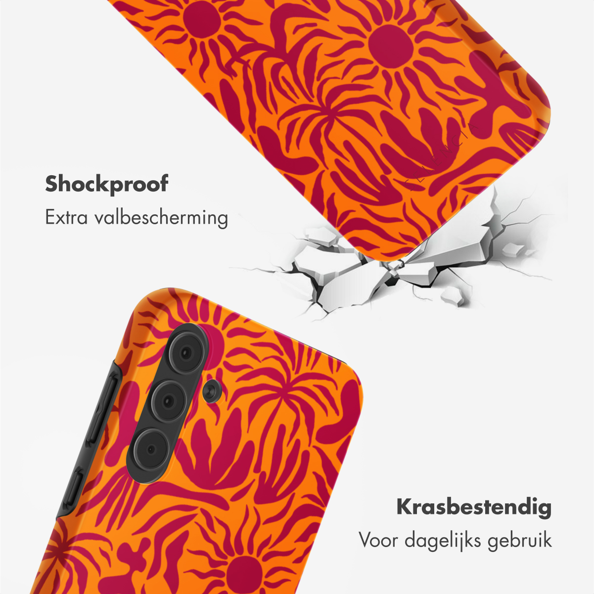 Coque de téléphone orange avec un motif rouge qui se fissure. La coque est posée sur une surface blanche.