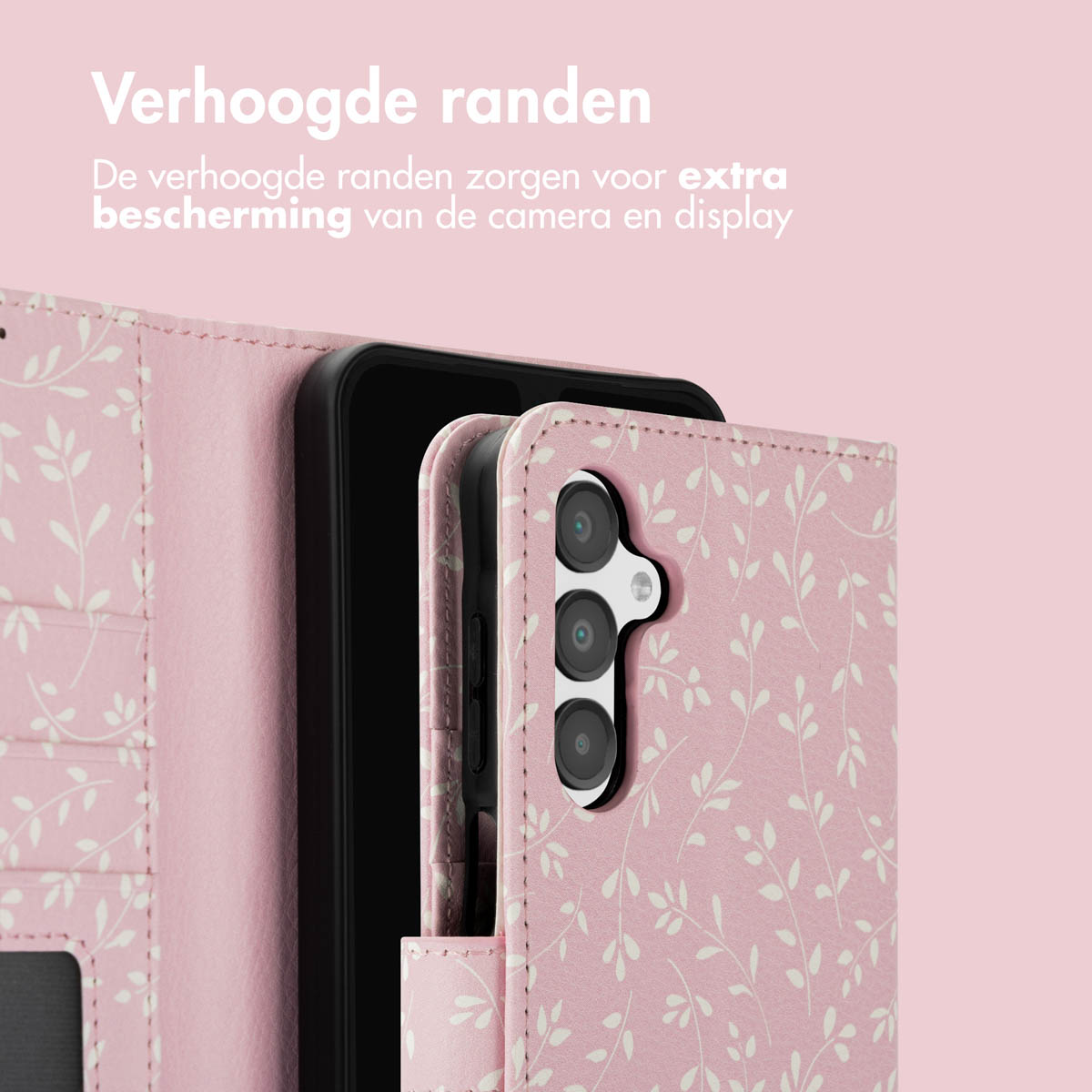 Telefoon in een roze leren hoes, met het scherm en de camera.