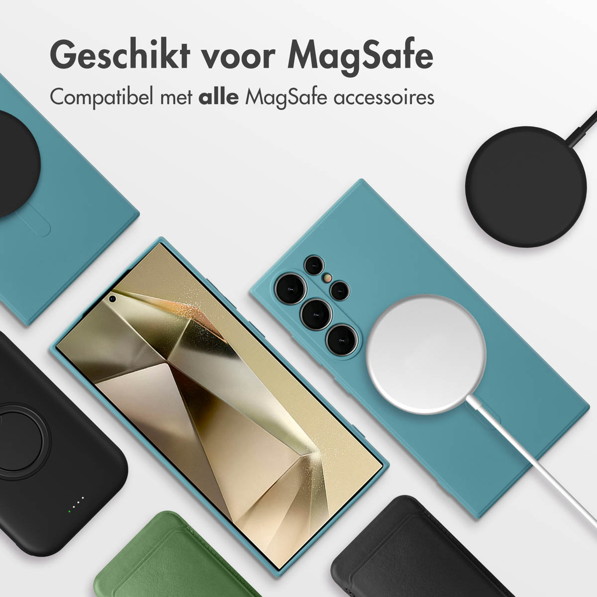 Telefoonhoesjes en opladers. Eén telefoon zit in een blauwe hoes. Anderen zijn zwart, groen en wit.