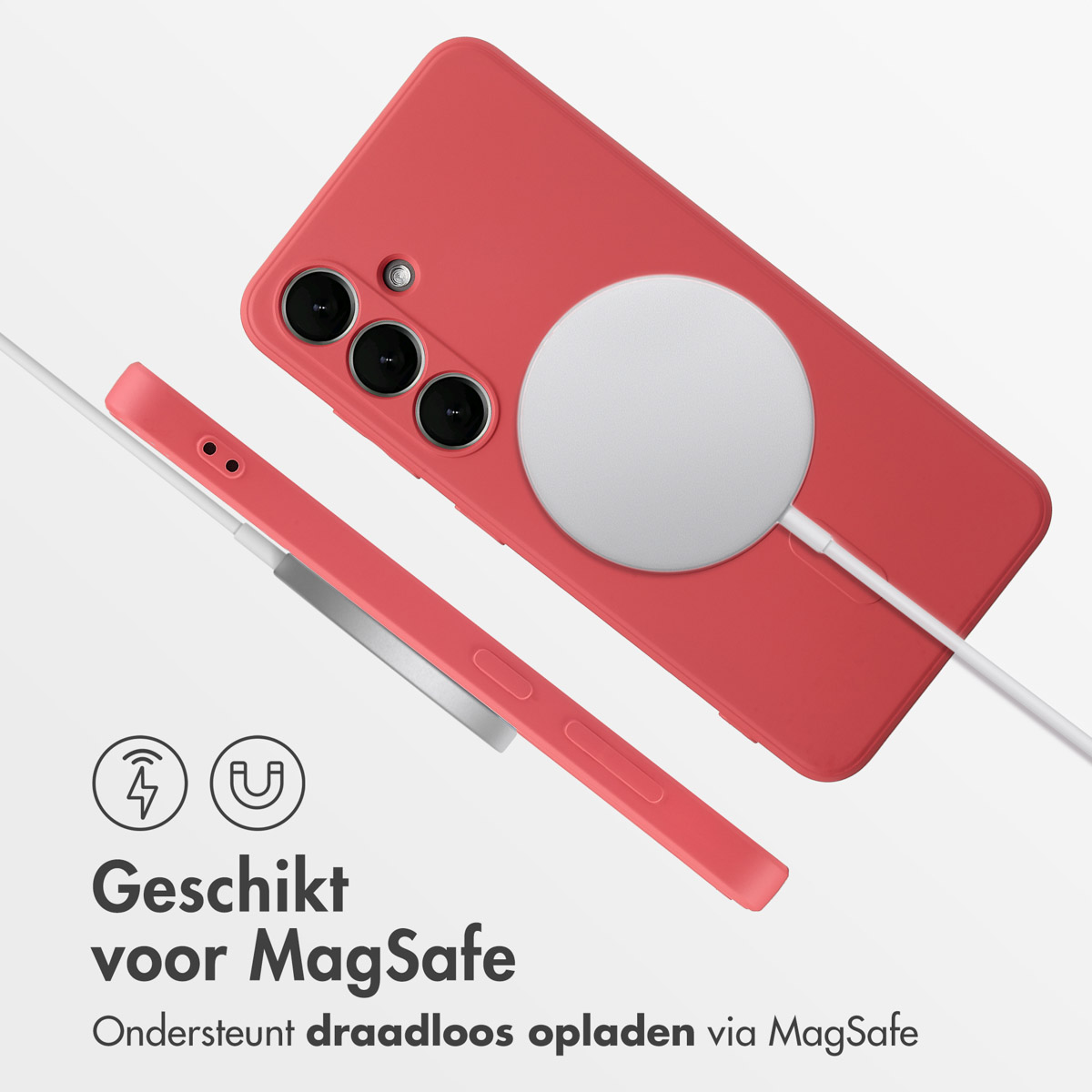 Een rode telefoonhoes met een witte oplaadpad en een oplaadkabel. De telefoonhoes is rood en heeft een camera. De tekst zegt 'MagSafe'.