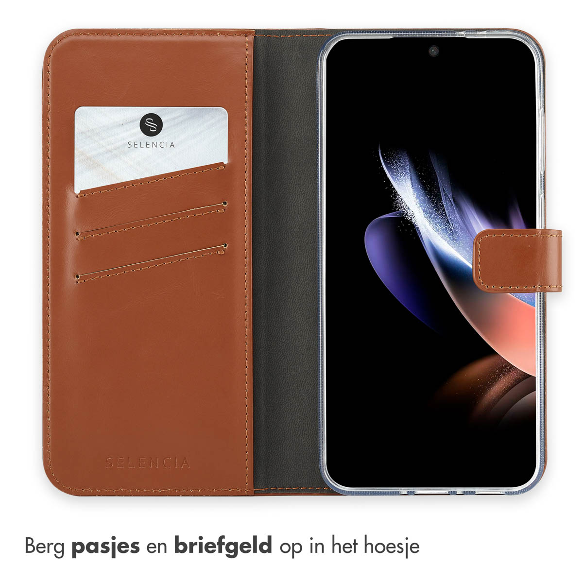 Bruine leren telefoonhoes, open, met een telefoon met zwart scherm en kaartsleuven.