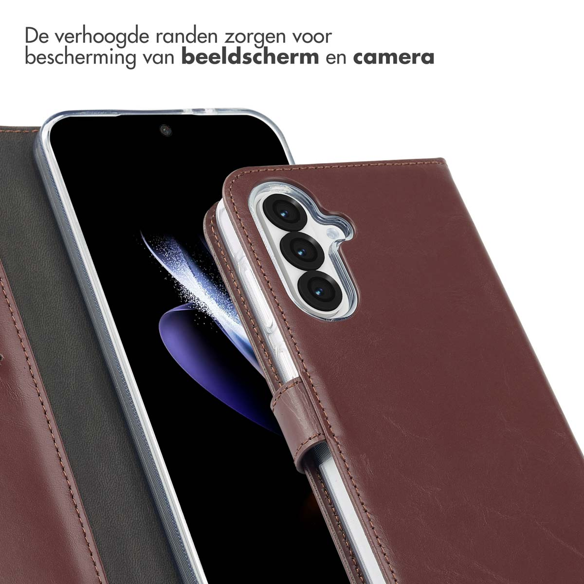 Bruin telefoonhoesje, open, toont de telefoon. Tekst erboven.