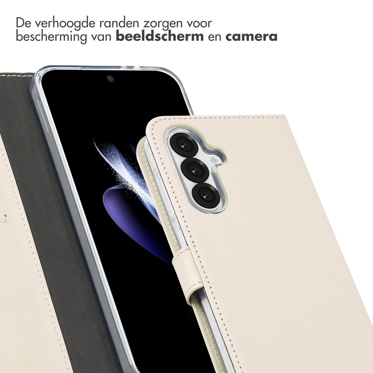 Close-up van telefoonscherm en crèmekleurige hoes, die scherm- en camerabescherming toont.