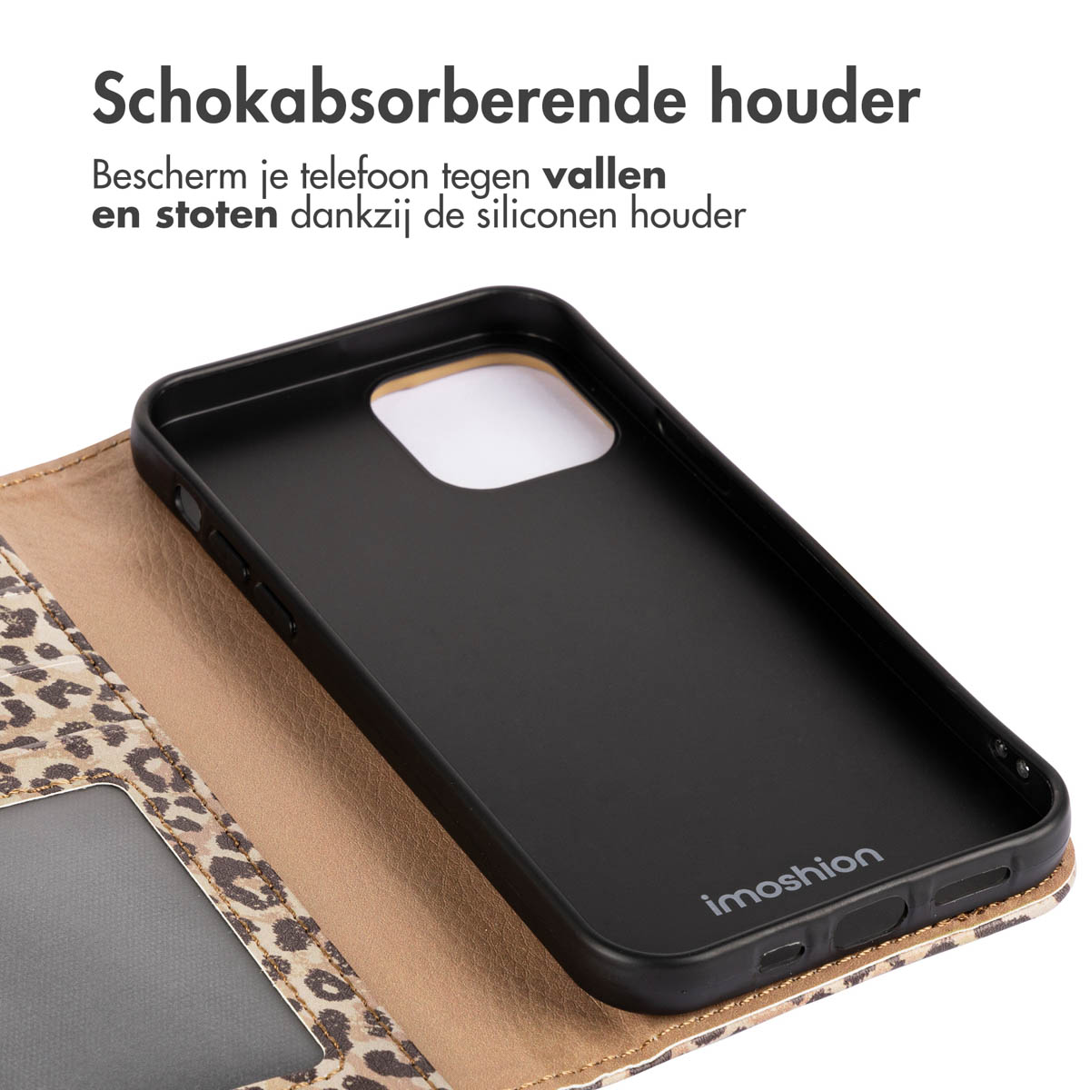 Een telefoonhoesje met een luipaardprint ontwerp. De telefoonhoes opent zich om een telefoon binnenin te onthullen.
