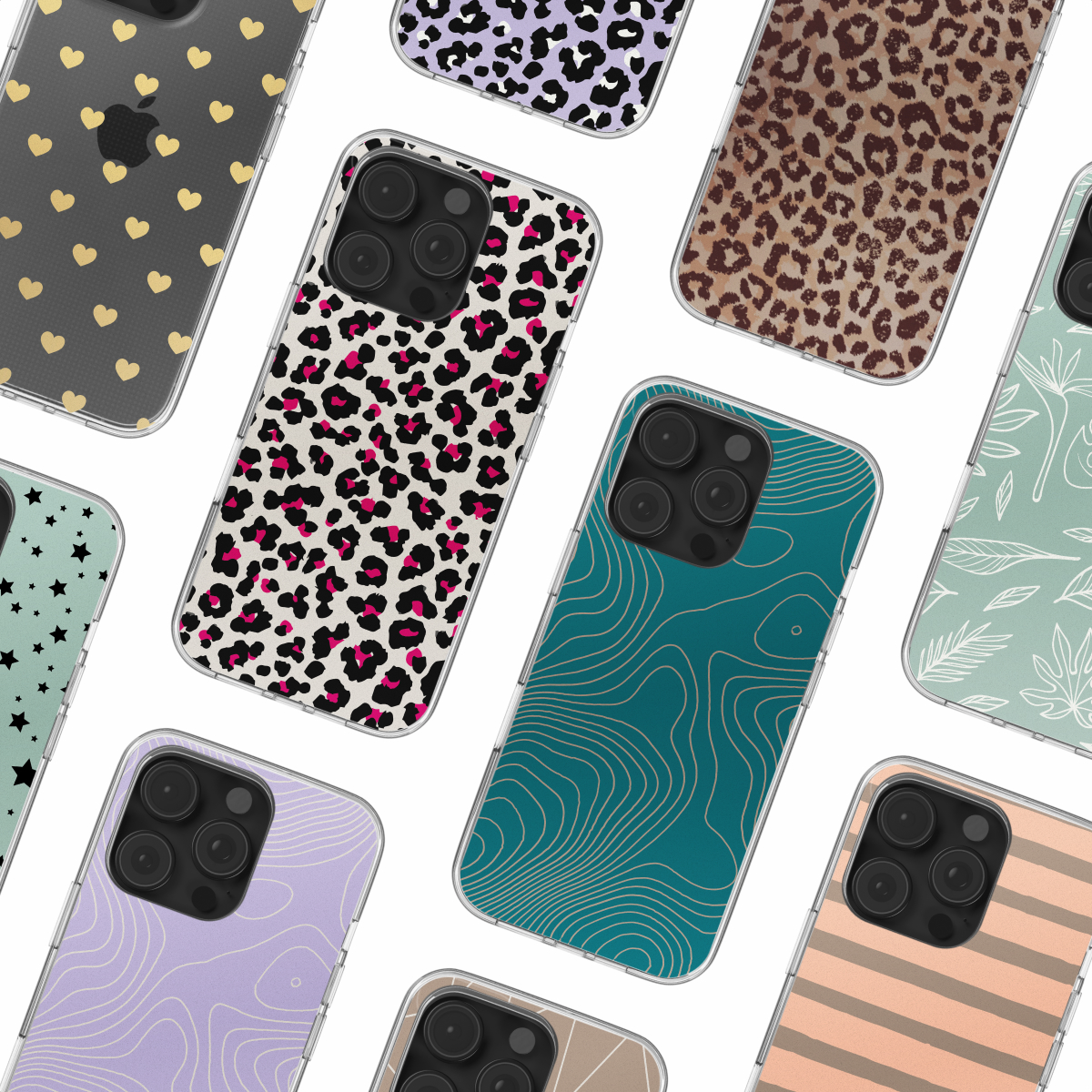 Meerdere telefoonhoesjes met verschillende ontwerpen. Sommige hebben patronen, andere kleuren.