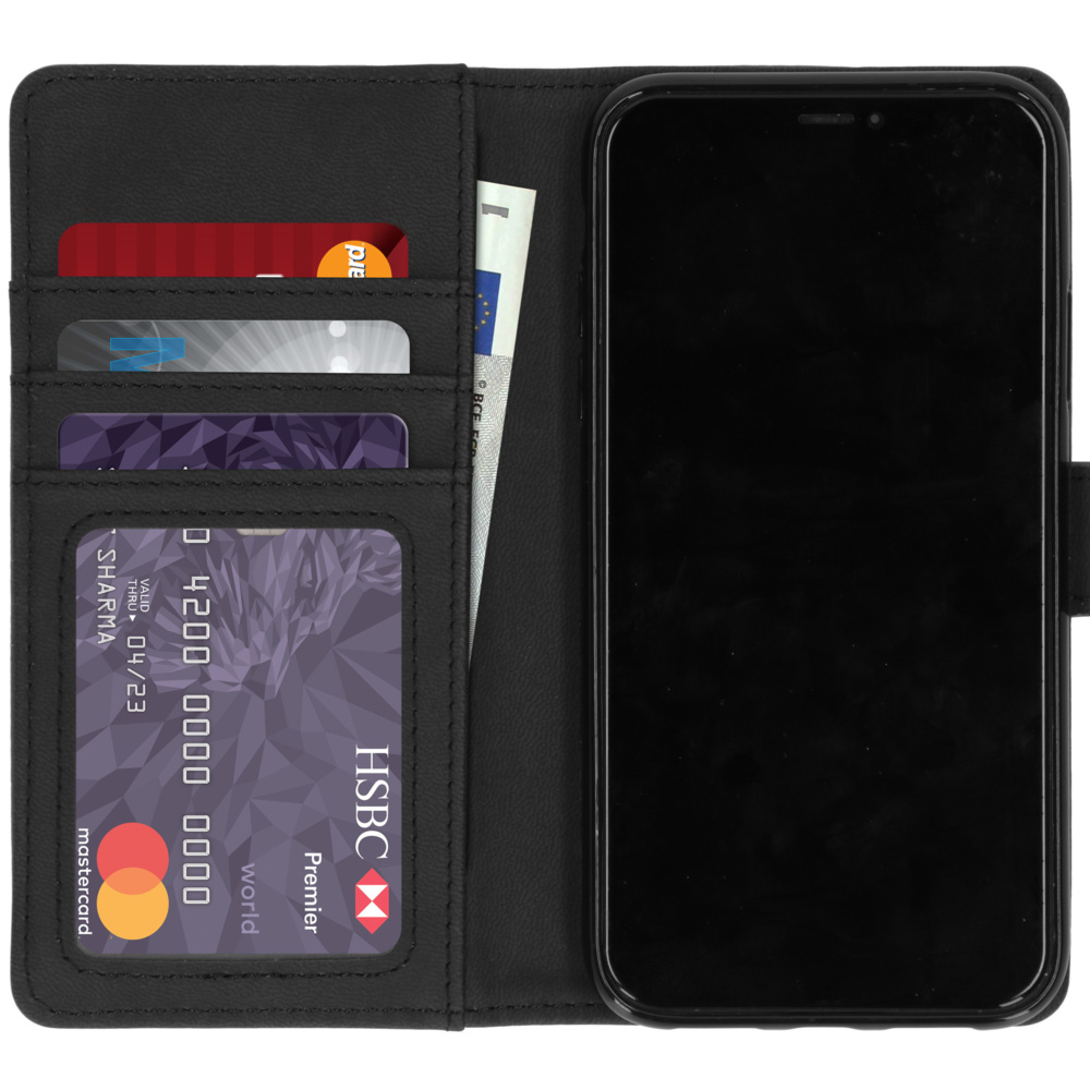 Zwarte telefoon in een zwarte portemonneehoes met kaartsleuven en geld.