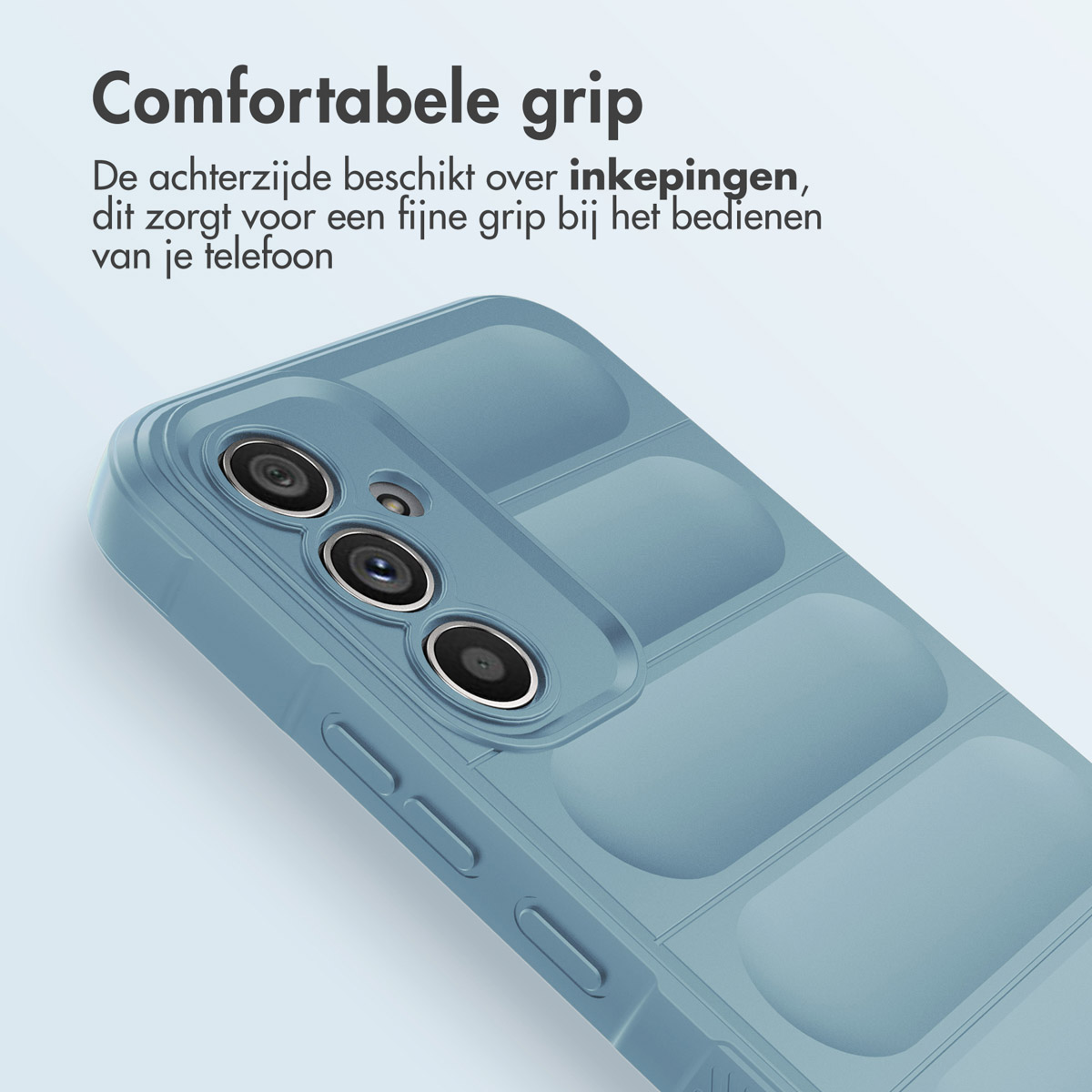 Una custodia blu per telefono con retro strutturato. La custodia è angolata, evidenziando design e dettagli.