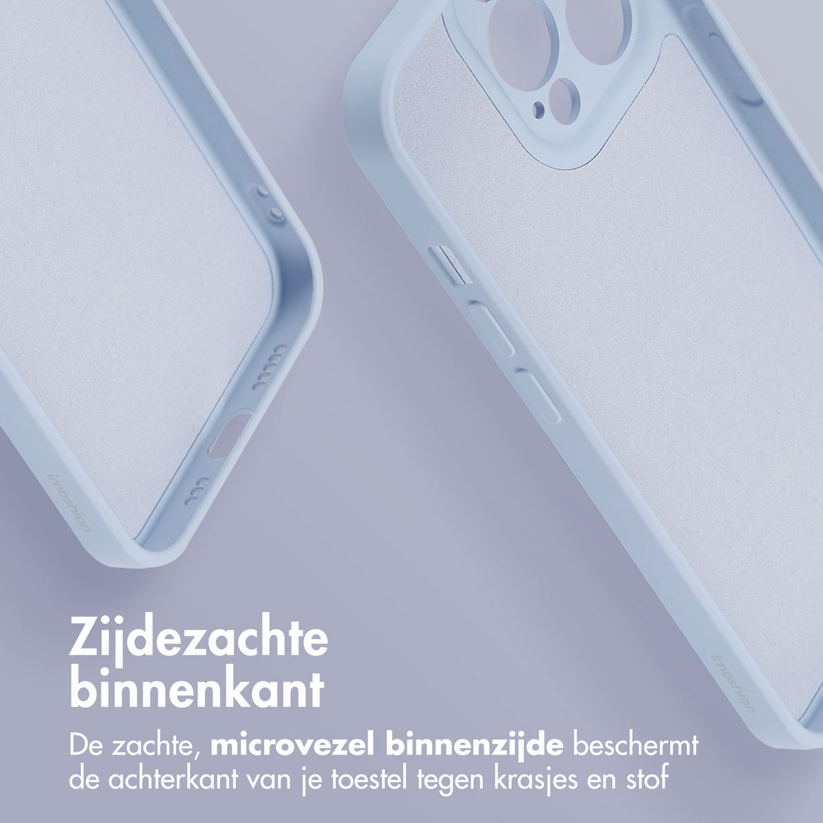 Lichtblauwe telefoonhoes, twee delen, close-up. Tekst: zachte binnenkant. Microvezel beschermt.