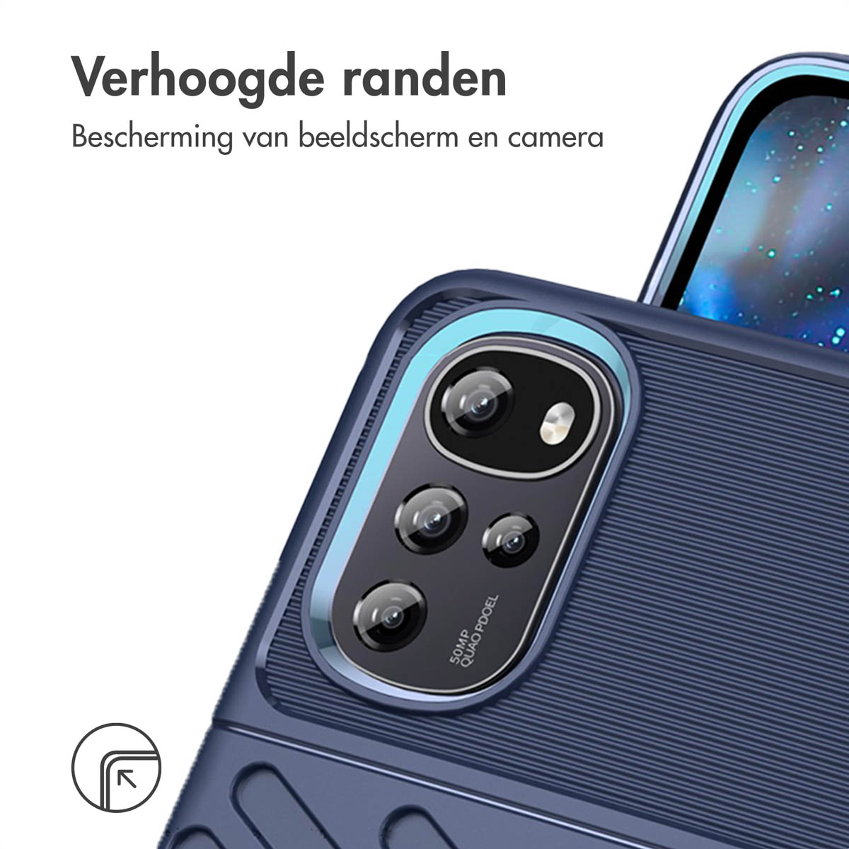 Gros plan d'une coque de téléphone bleu marine présentant des bords surélevés autour de l'objectif de la caméra pour la protection.