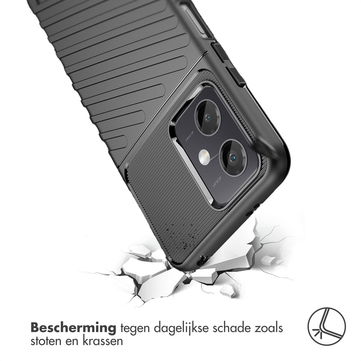 Coque de téléphone noire, avec un téléphone à l'intérieur. La coque est sur une surface blanche avec des fissures.