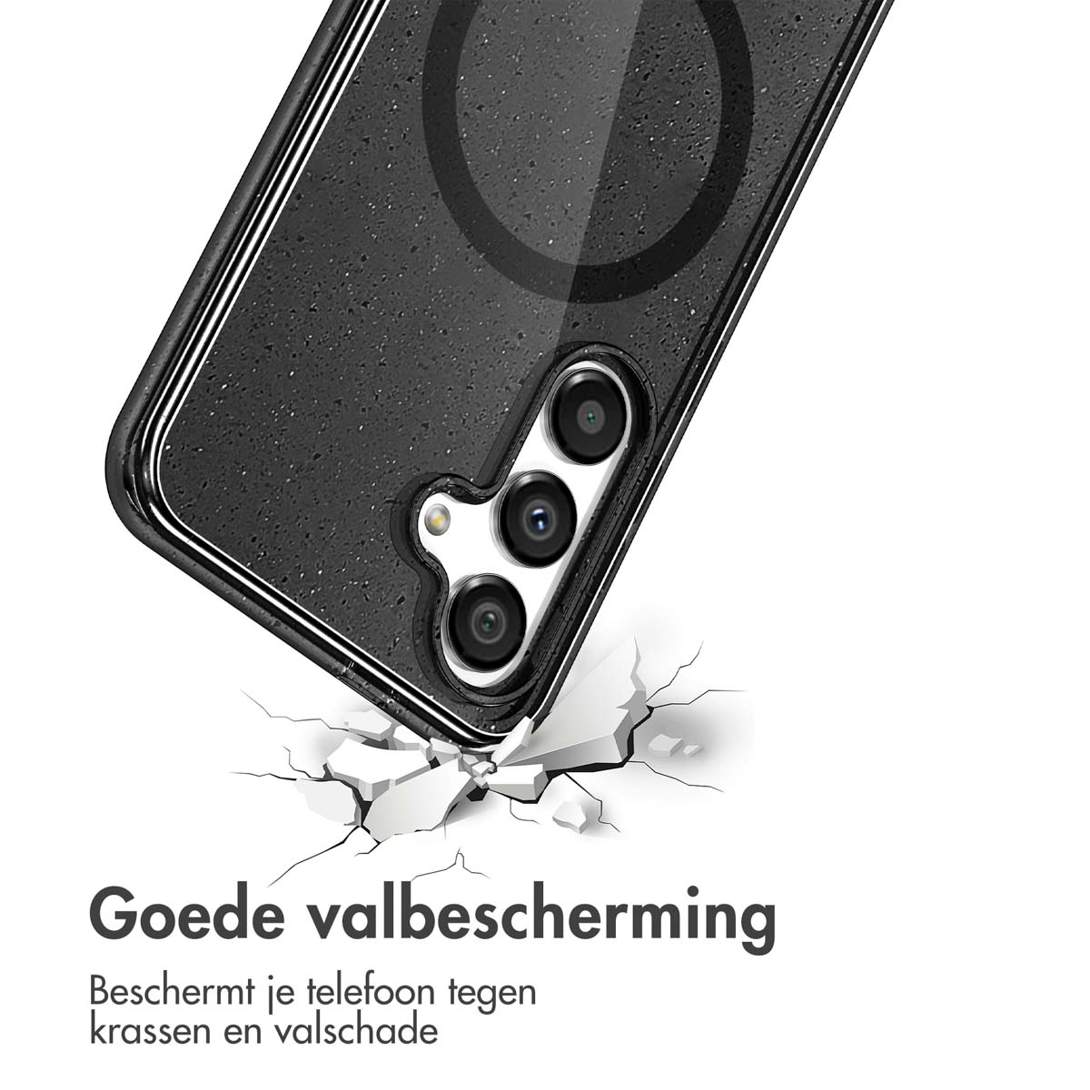 Een zwarte telefoonhoes breekt beton. De hoes heeft een magnetische ring.