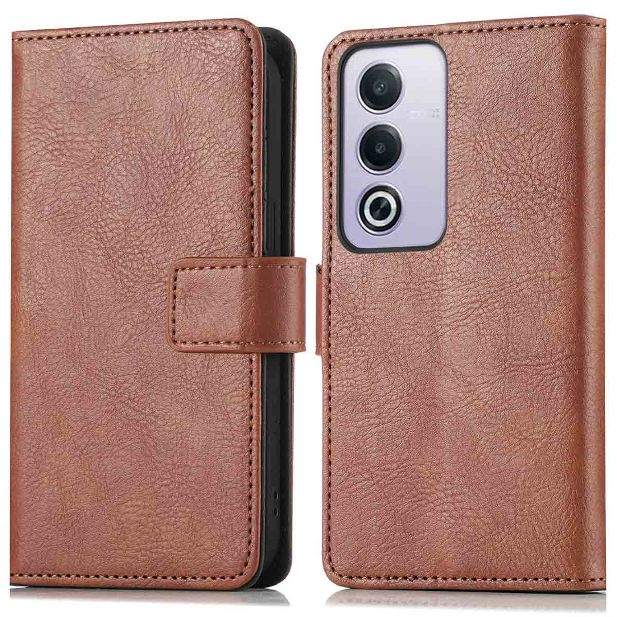 Bruine leren telefoonhoes met magnetische sluiting en telefoon rechts.