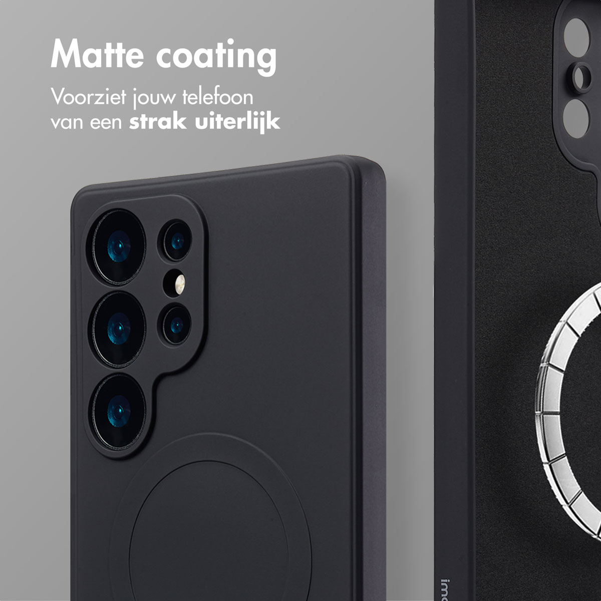 Een zwarte telefoonhoes met een zwarte matte afwerking. Een witte ring zit op de achterkant.
