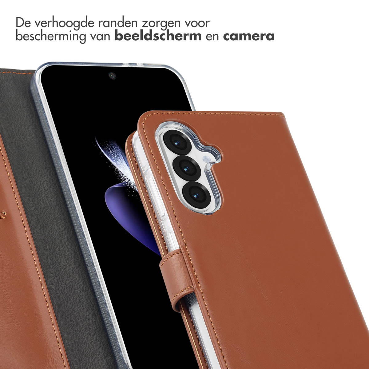 Bruin telefoonhoesje en telefoon. De hoes beschermt scherm en camera.