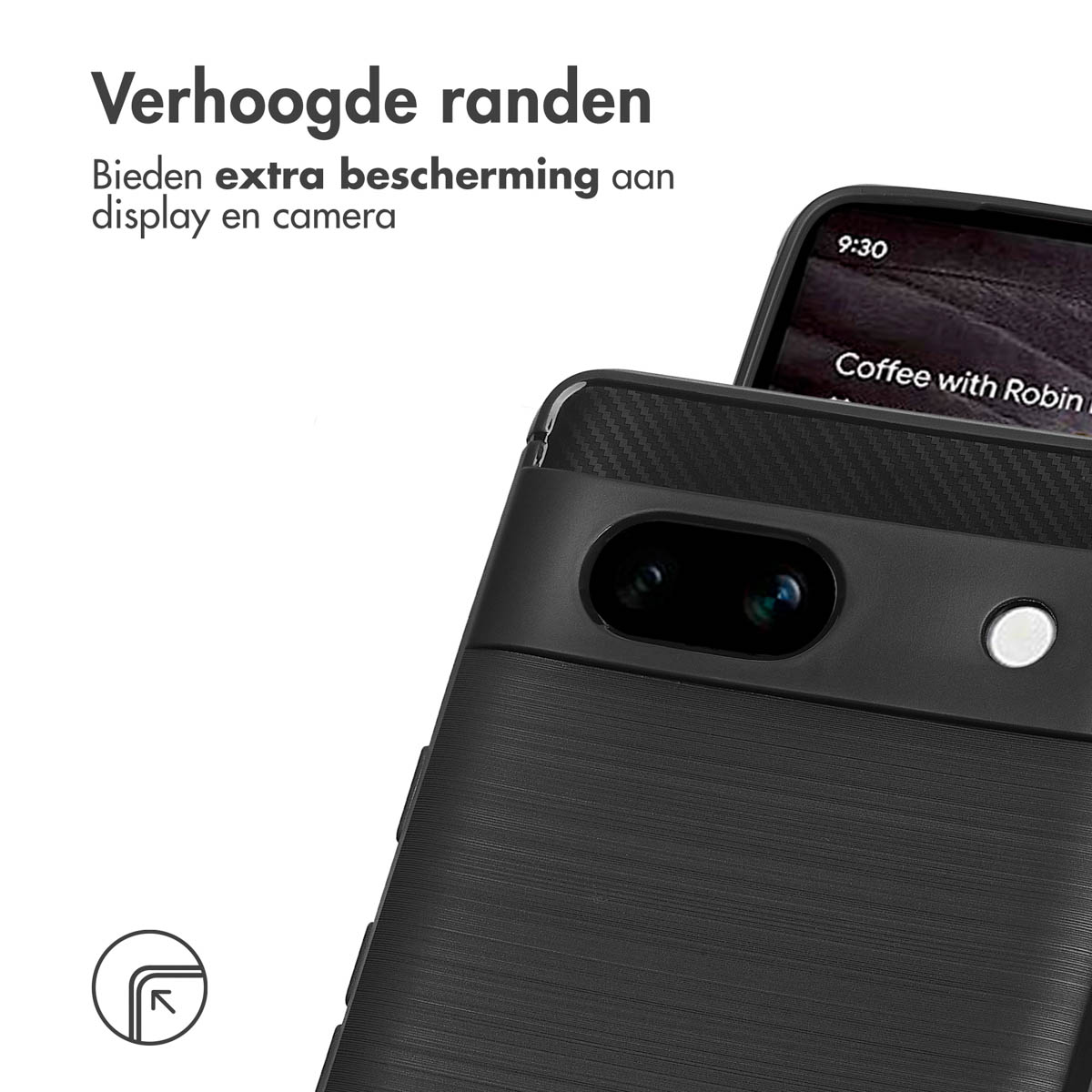 Primo piano di un telefono nero in una custodia. Testo: 'Verhoogde randen'. Lo schermo mostra un telefono.