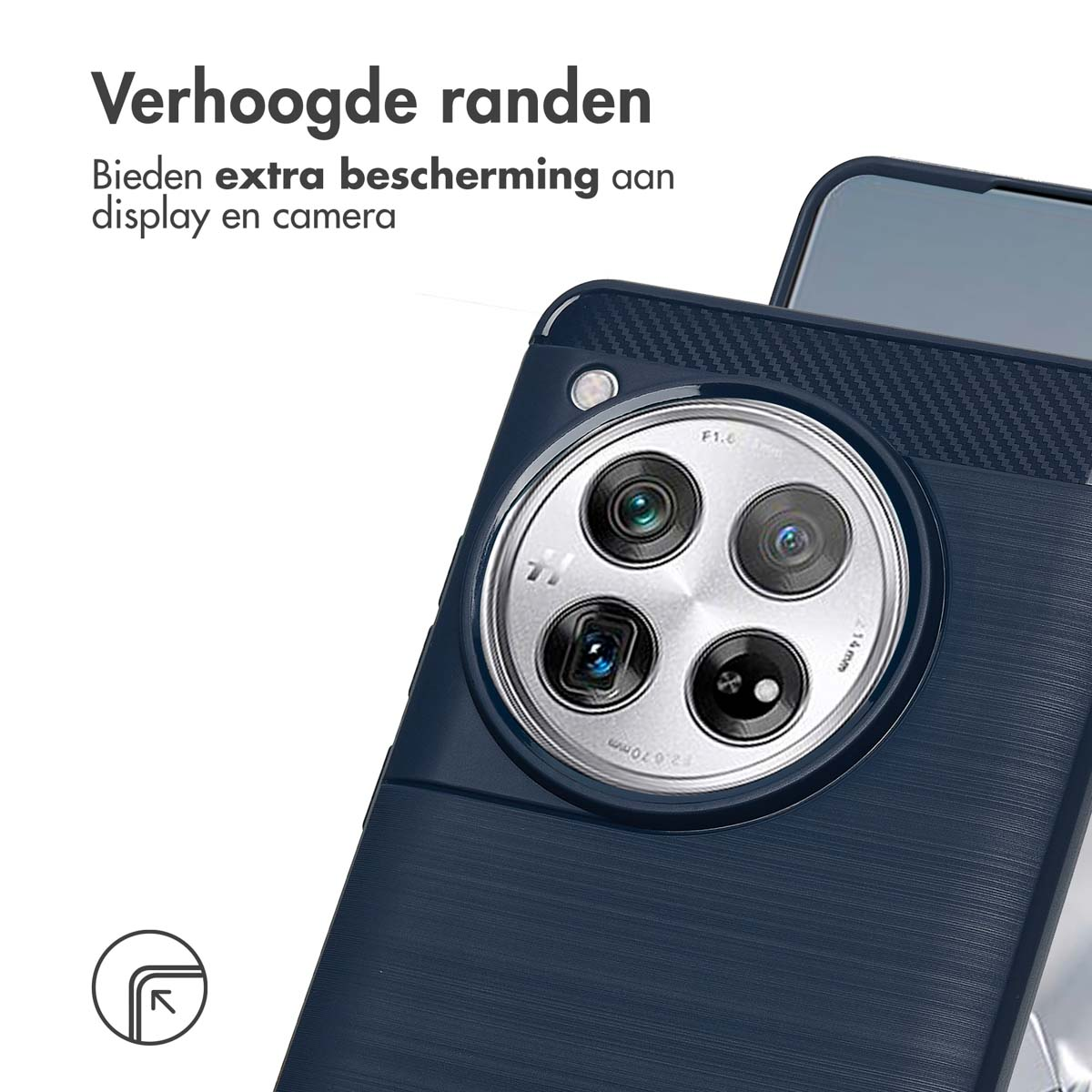 Custodia per telefono blu scuro con dettagli della fotocamera. Testo: 'Verhoogde randen'. Fornisce protezione extra per display e fotocamera.