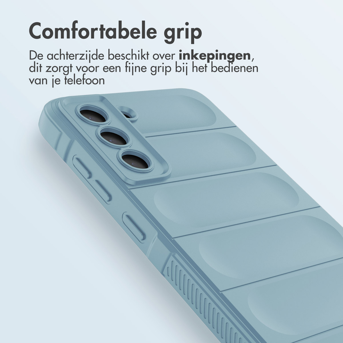 Blauwe telefoonhoes op wit oppervlak, schuine weergave, met getextureerde achterkant.