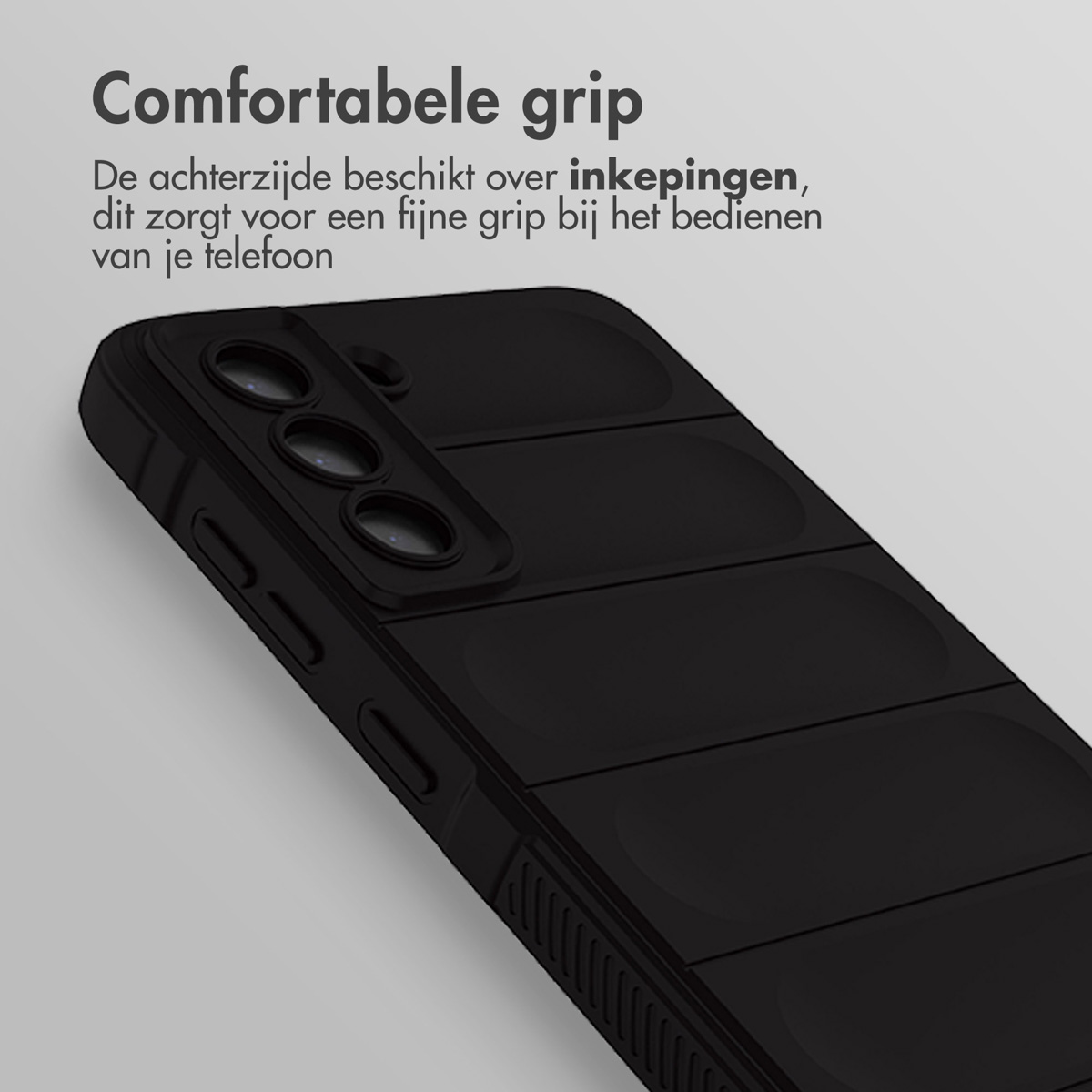 Close-up van een zwarte telefoonhoes. Tekst: 'Comfortabele grip. Heeft inkepingen'.