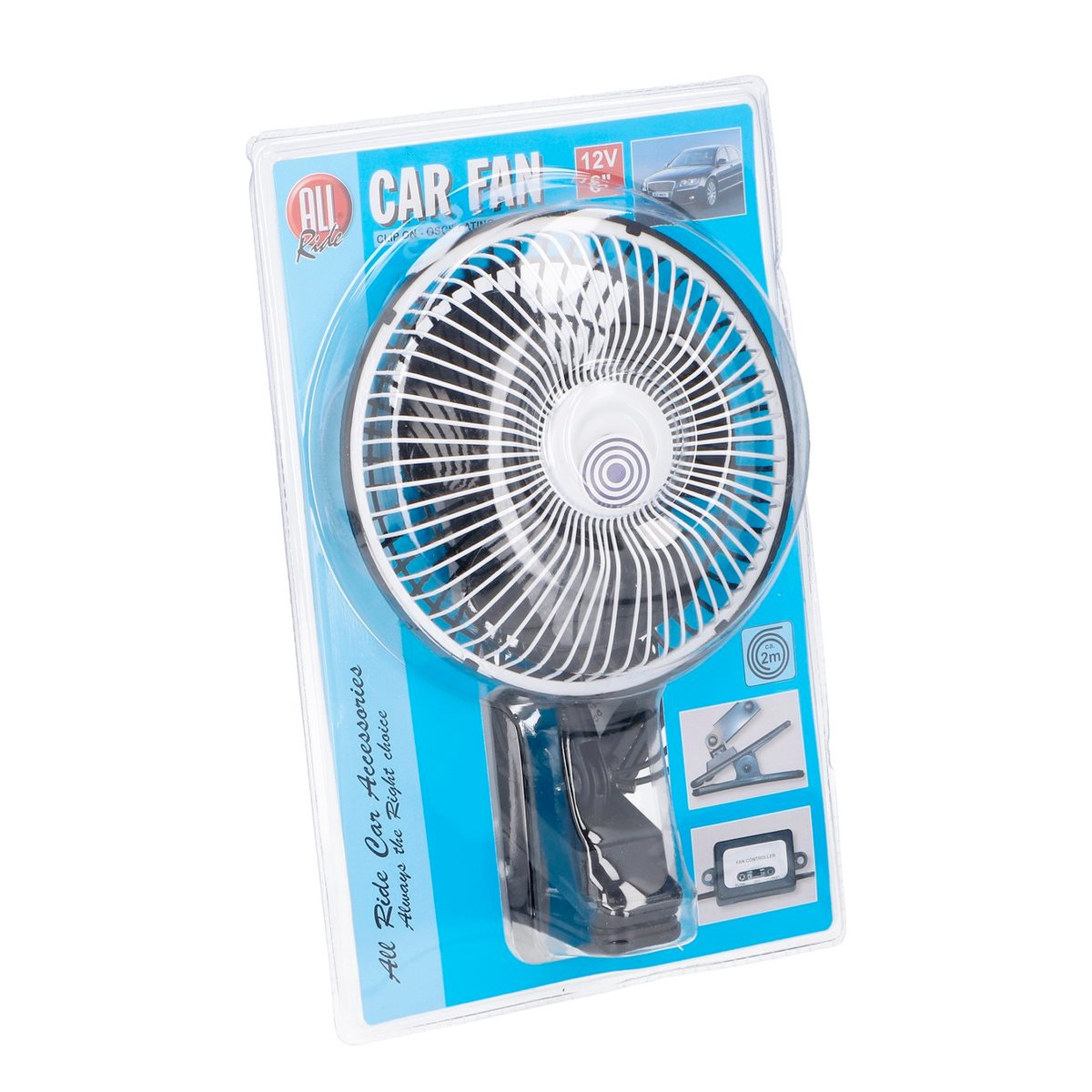Ventilateur de voiture dans un emballage. Ventilateur blanc avec pales noires, emballage bleu et blanc.