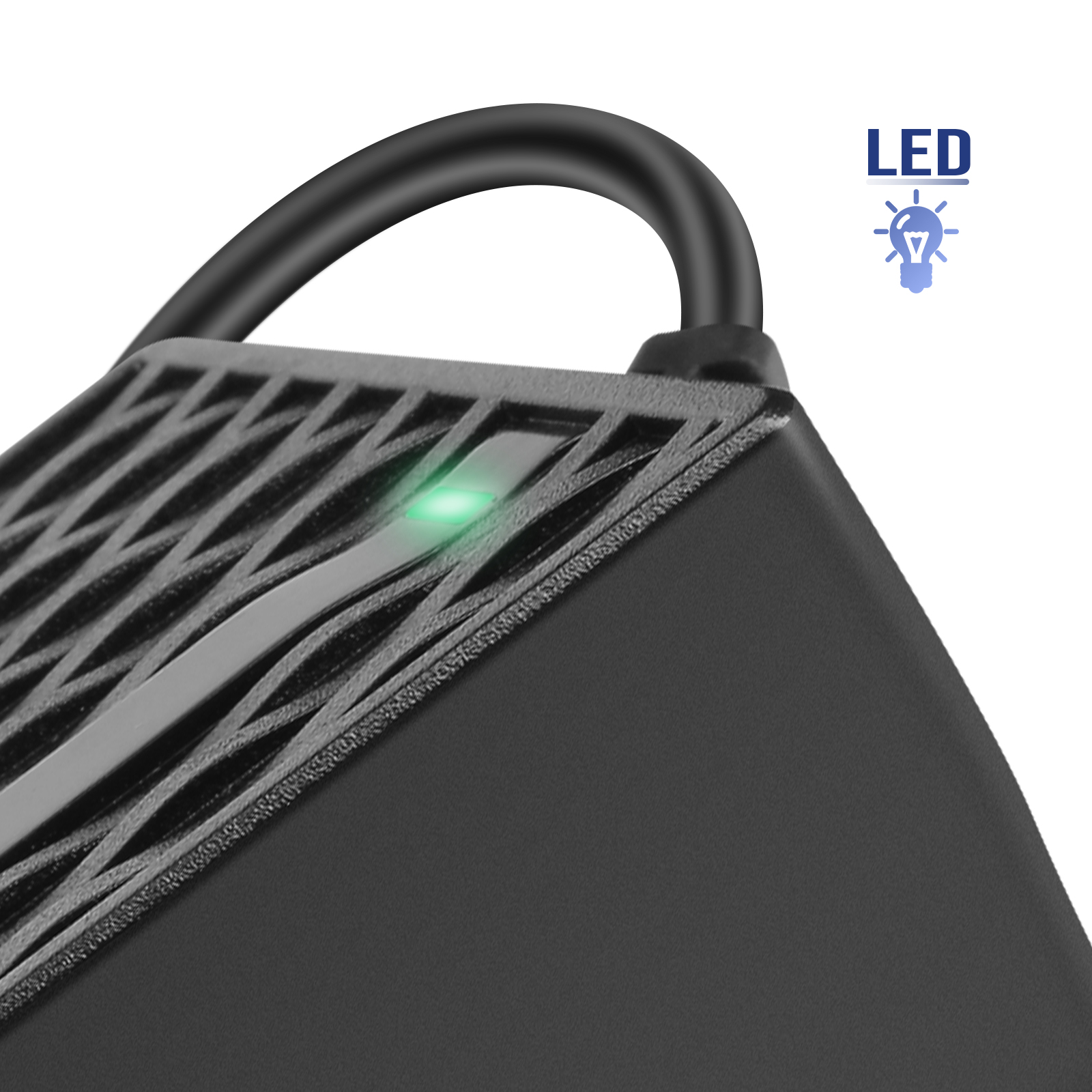 Dispositivo nero con luce verde e cavo nero curvo. Sfondo bianco con icona LED.