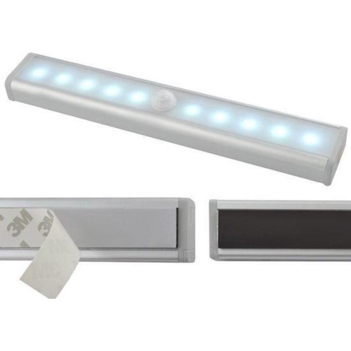 Bande lumineuse LED argentée avec plusieurs lumières allumées. Deux bandes supplémentaires en dessous. Fond blanc.