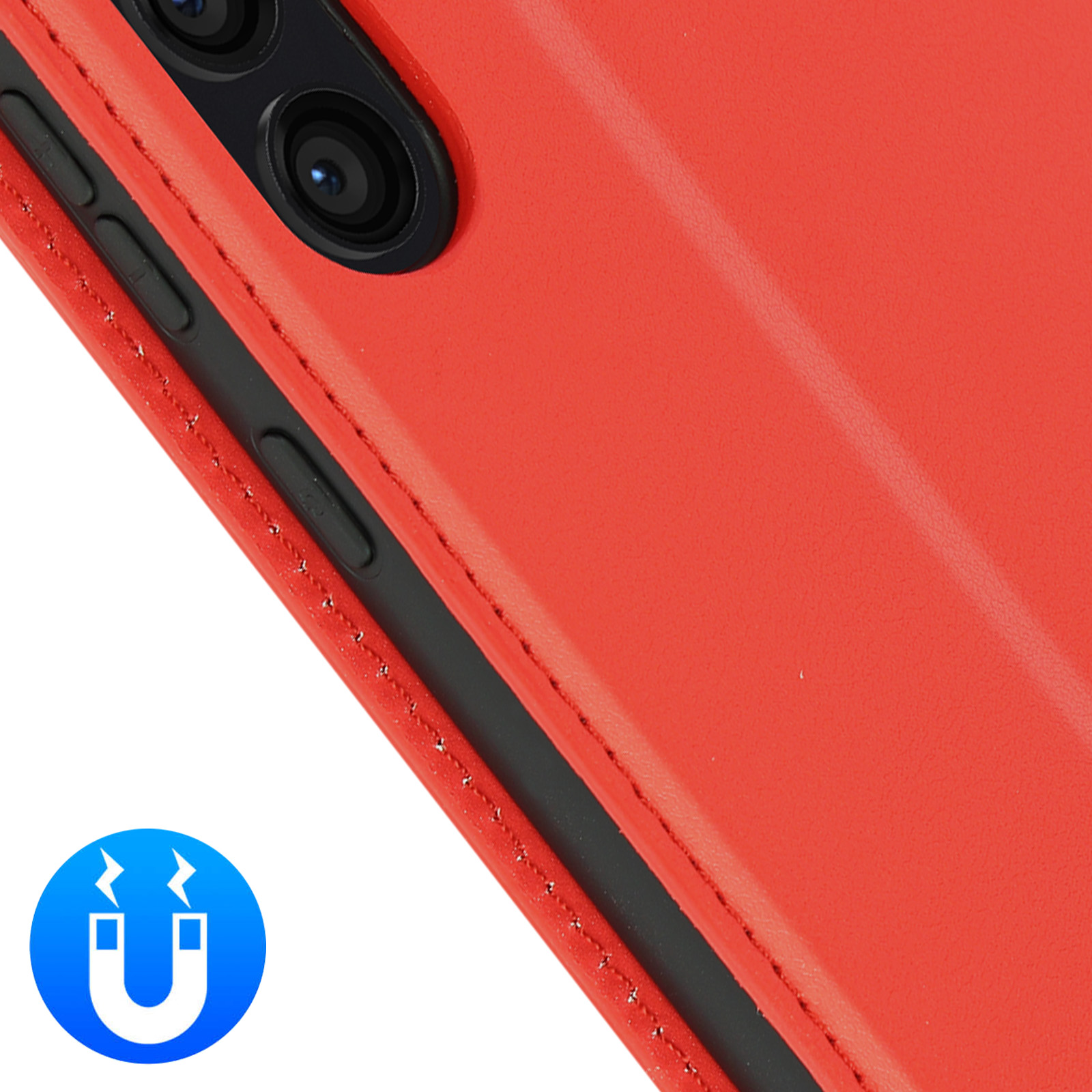 Primo piano di una custodia rossa con cuciture e simbolo magnetico.