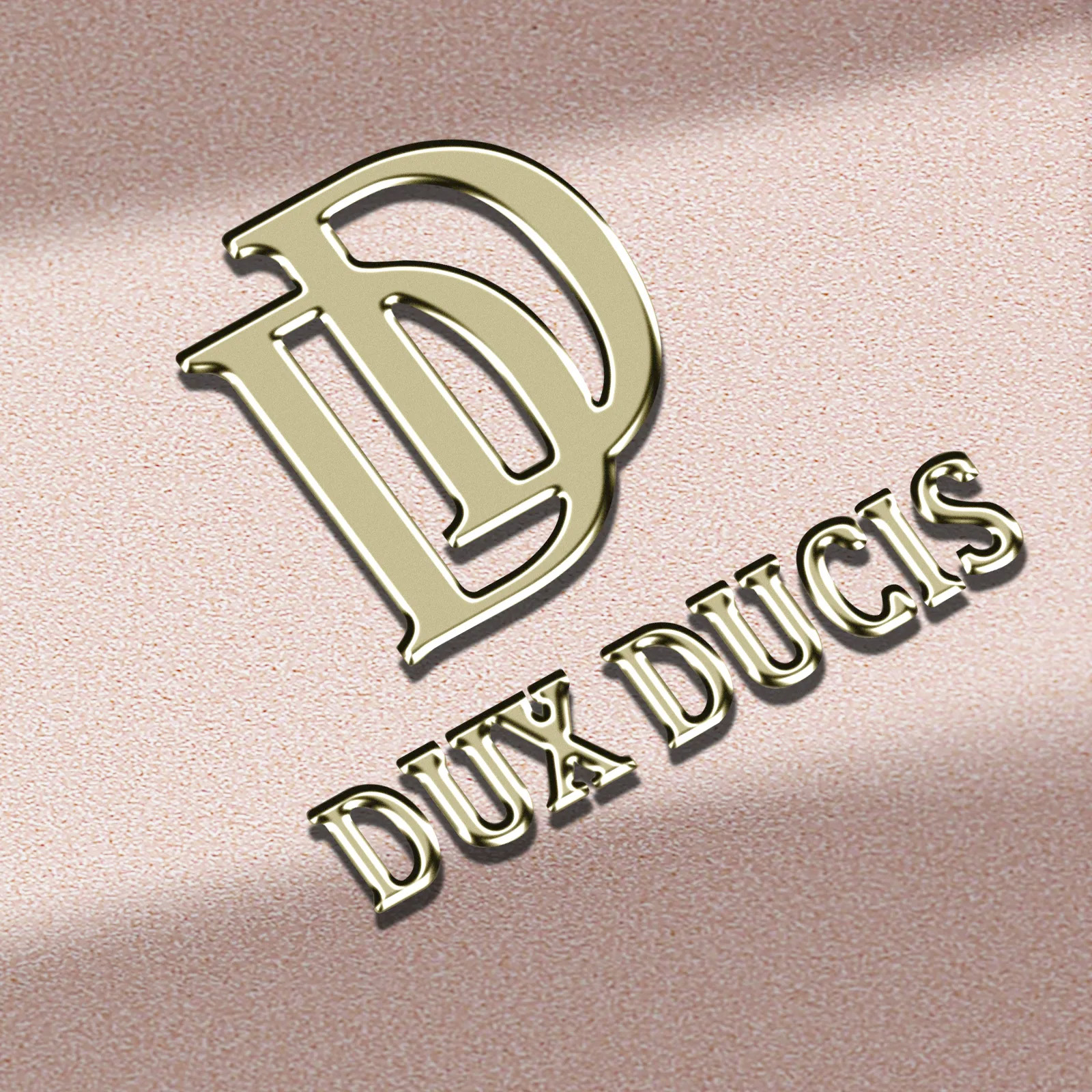 Logo doré 'DUX DUCIS' sur une surface rose.