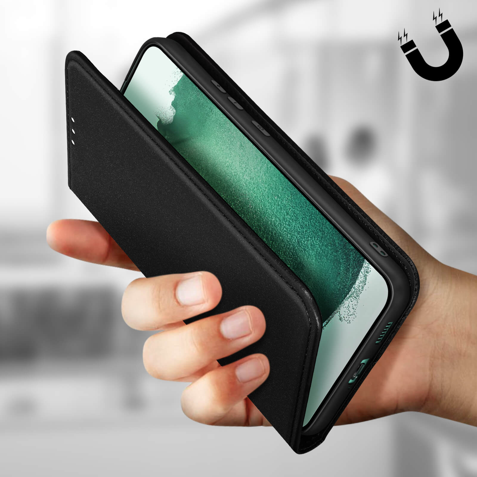 Main ouvrant un étui de téléphone noir, révélant le téléphone. Icône magnétique au-dessus.
