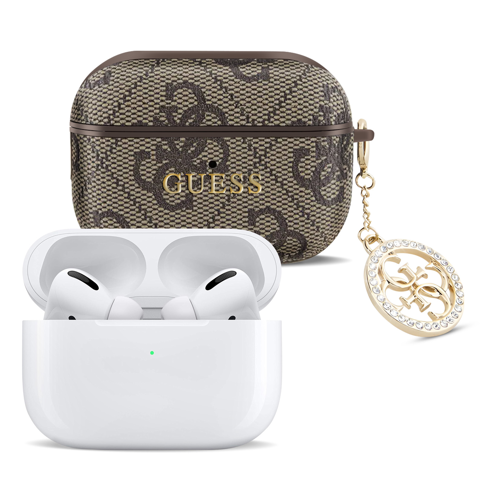 Auricolari bianchi in una custodia bianca e una custodia Guess con un ciondolo. Sfondo bianco.