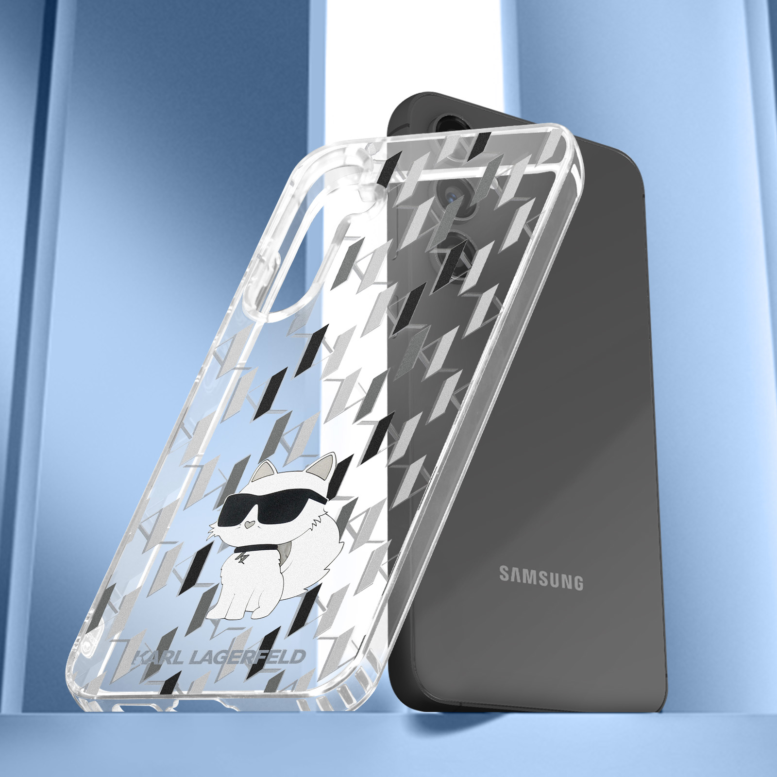 Custodia trasparente con design a gatto, telefono nero visibile, sfondo blu.