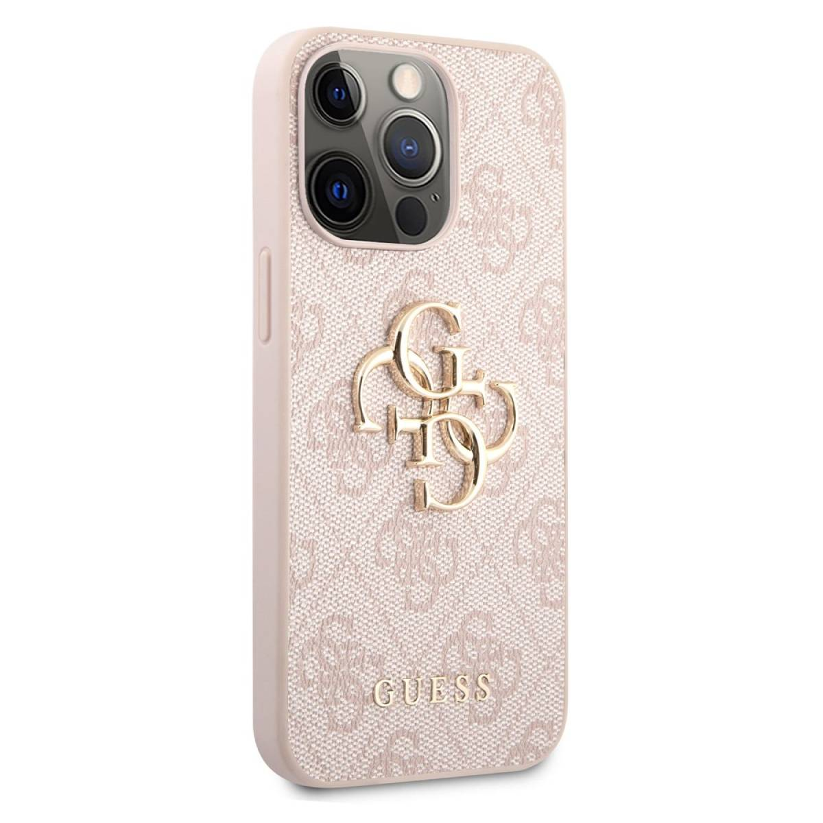 Una custodia rosa con il logo Guess dorato. La custodia ha una texture a motivi.