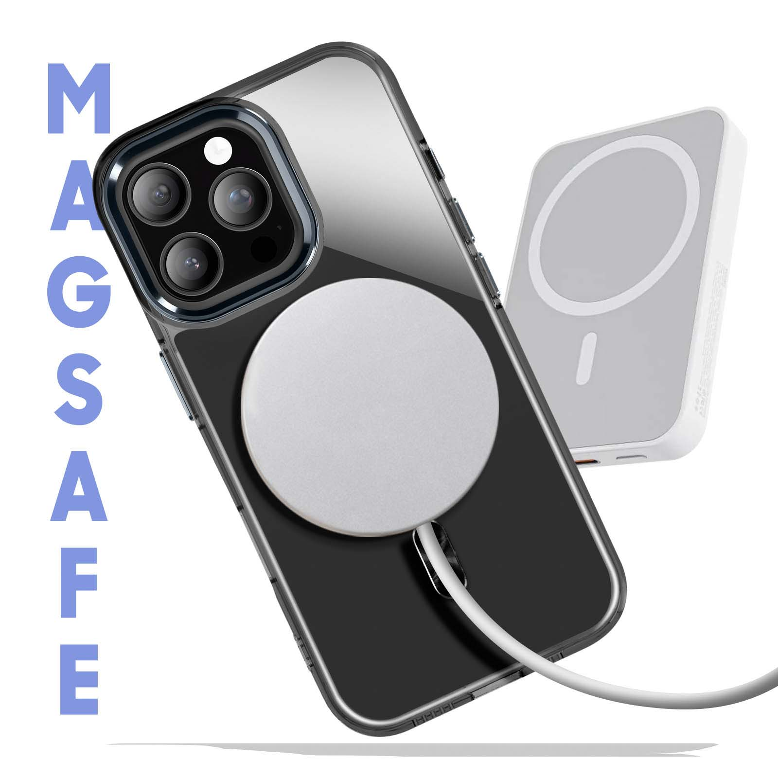 Custodia trasparente su un telefono con caricatore MagSafe collegato. La parola MAGSAFE è visibile.