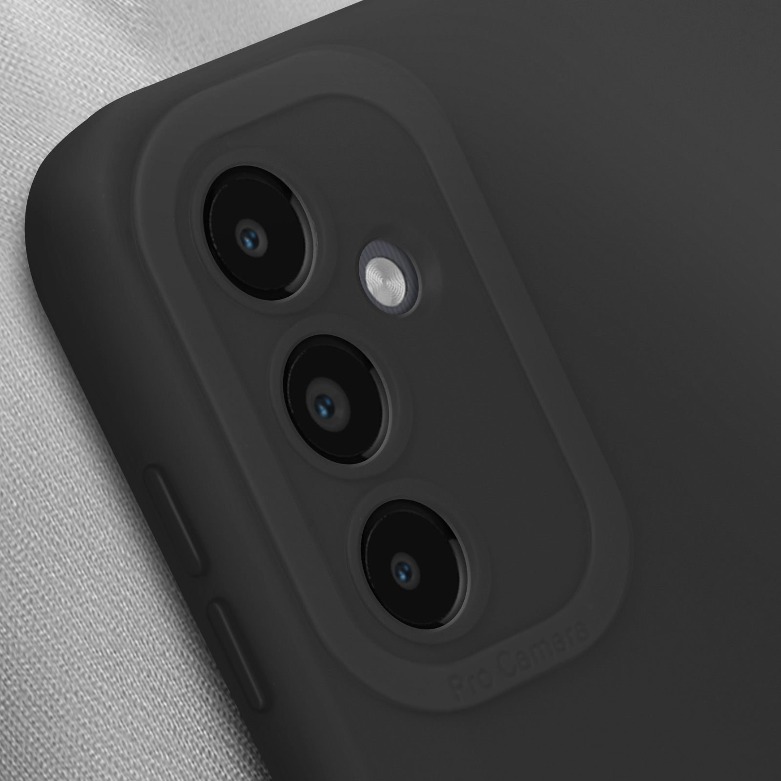 Custodia nera con lenti della fotocamera. Parole chiave: custodia, nero, fotocamera, lenti, vista laterale.