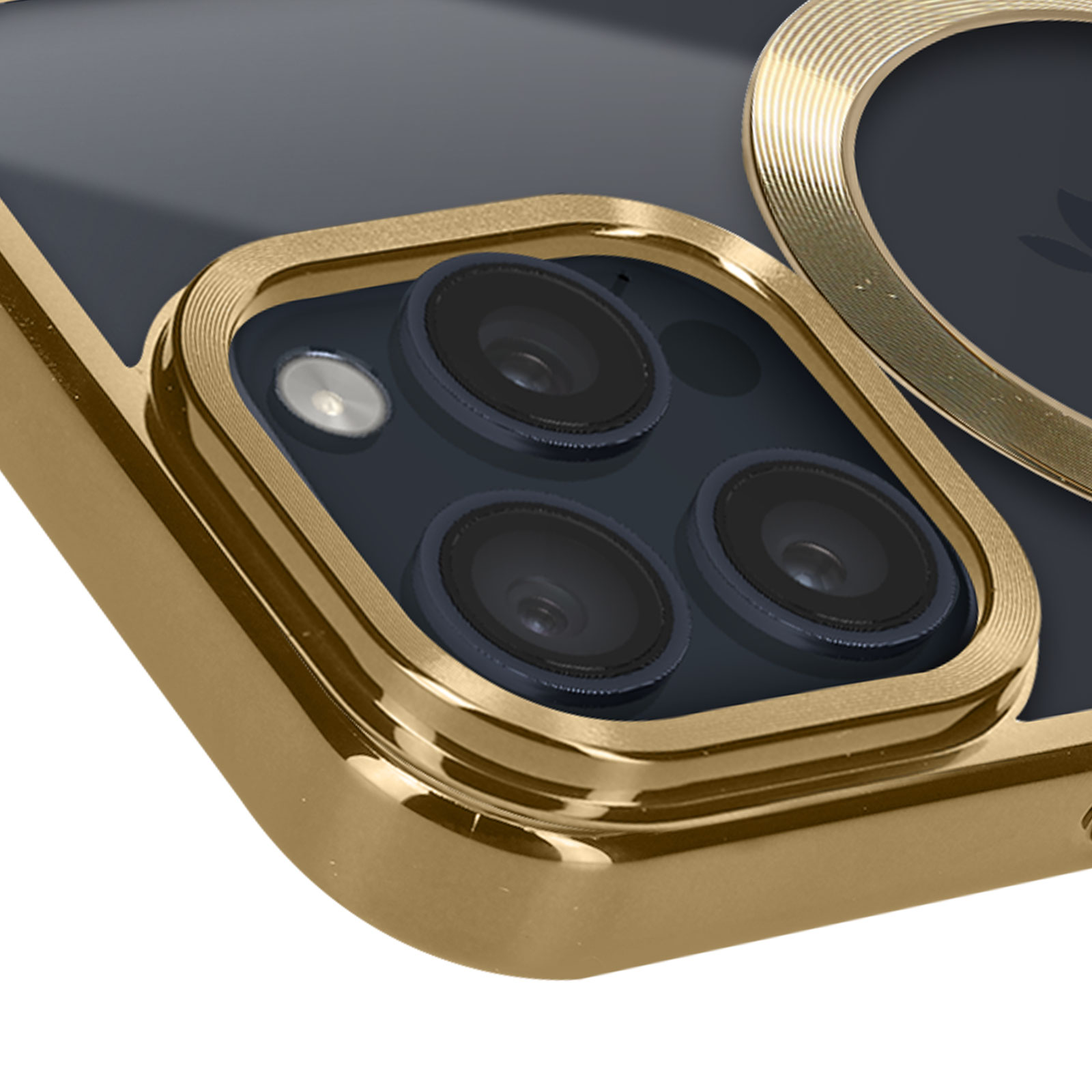 Gros plan sur une coque de téléphone dorée avec détails de l'appareil photo.