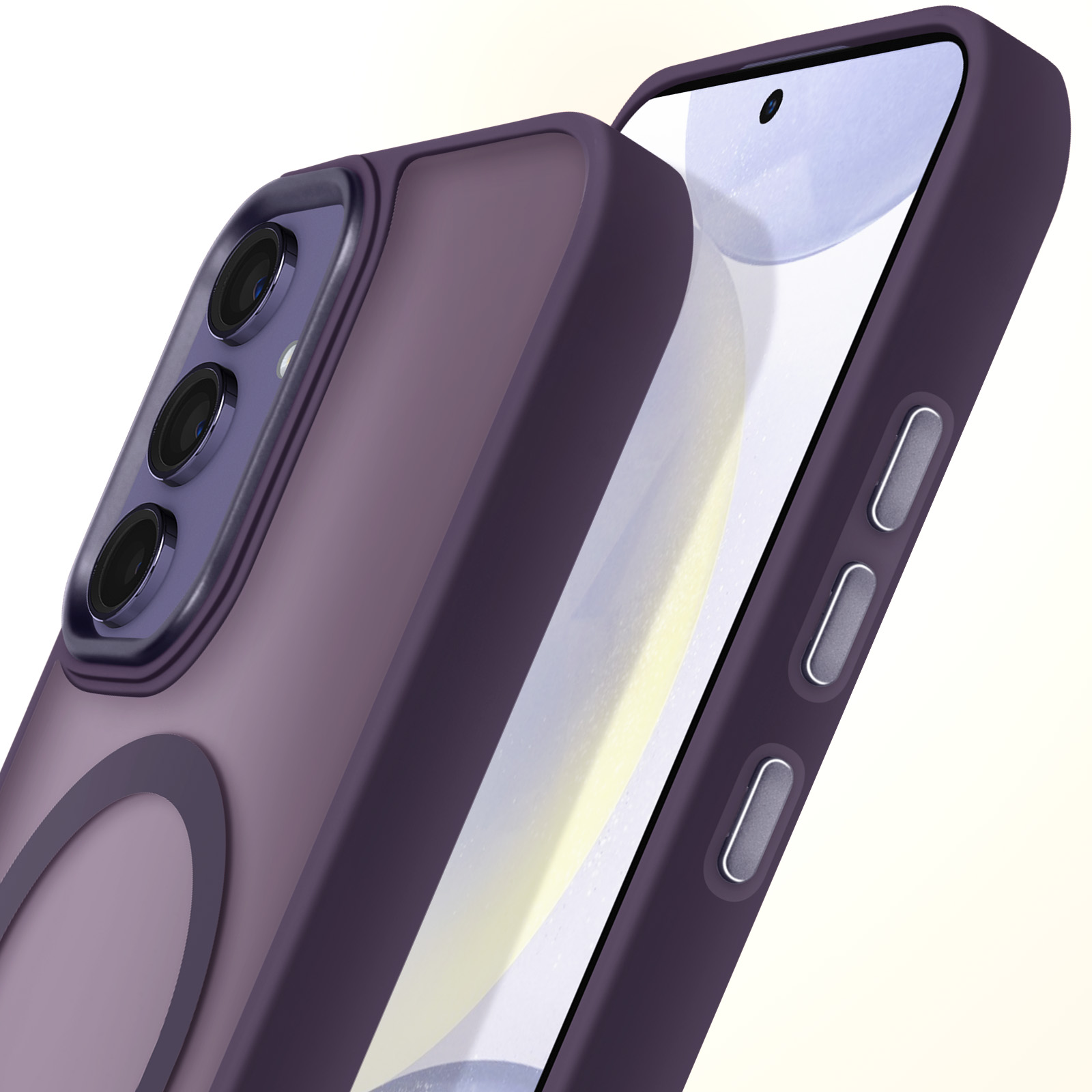 Primo piano di una custodia per telefono viola con tre fotocamere e un anello magnetico.