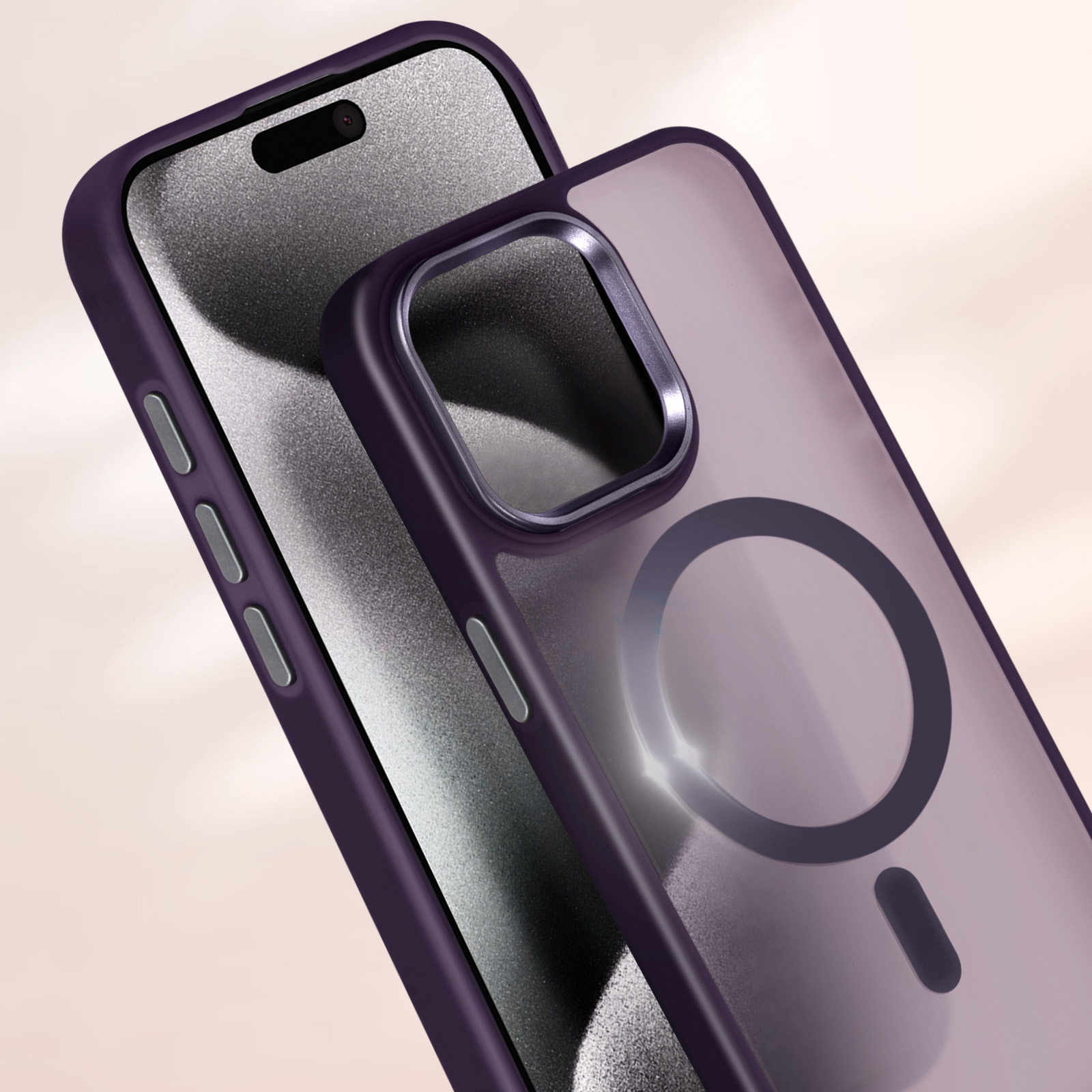 Custodia per telefono viola. La custodia è su un telefono, con un bordo trasparente attorno alla fotocamera.