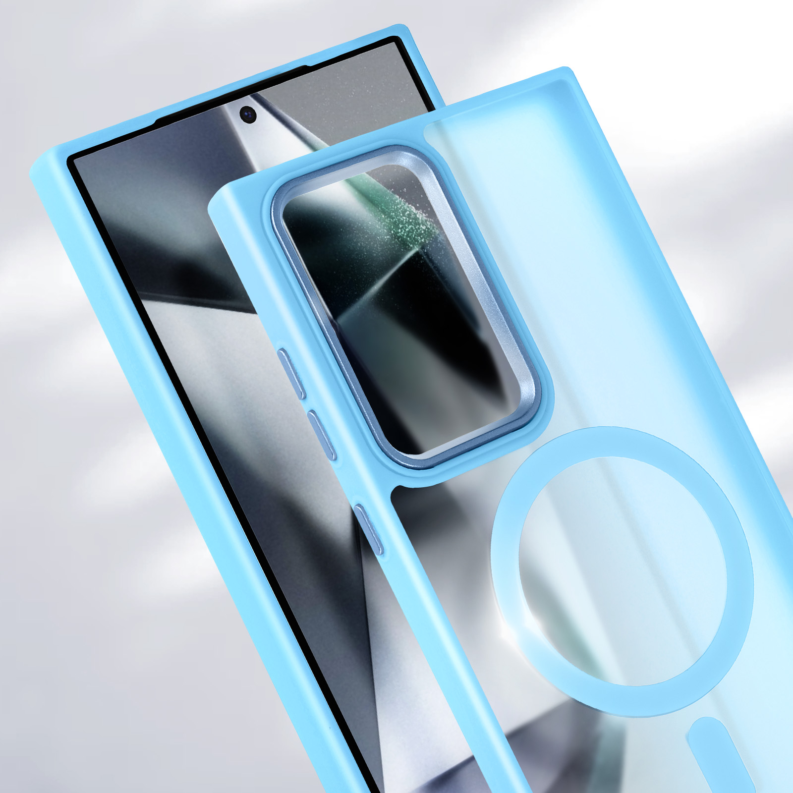 Custodia blu per telefono con una sezione trasparente per la fotocamera. Lo sfondo è chiaro e sfocato.
