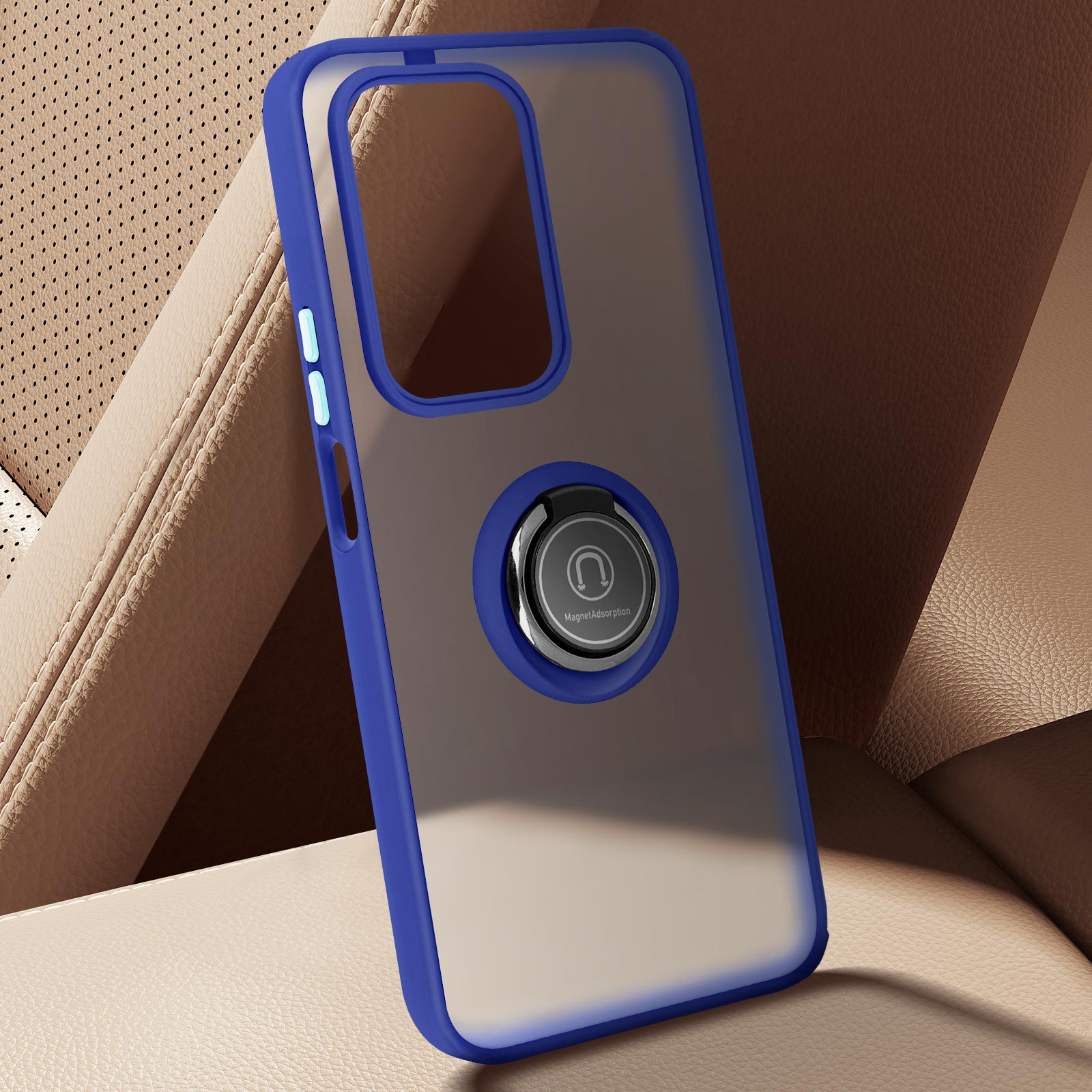 Blaue und transparente Handyhülle mit Ringhalterung. Autositz-Hintergrund.