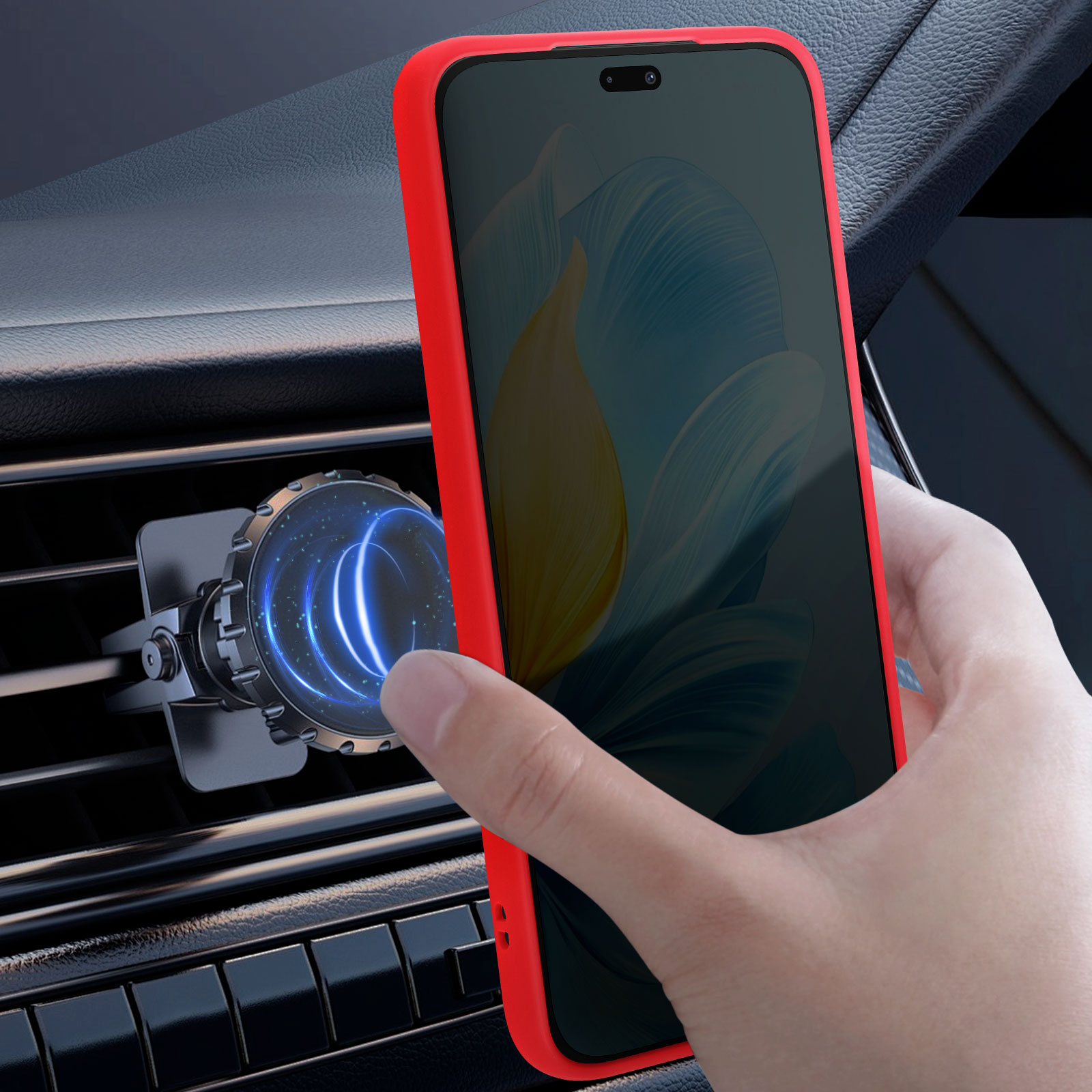 Mano che tiene un telefono rosso in auto. Il telefono è montato sulla bocchetta del cruscotto, mostrando uno schermo.