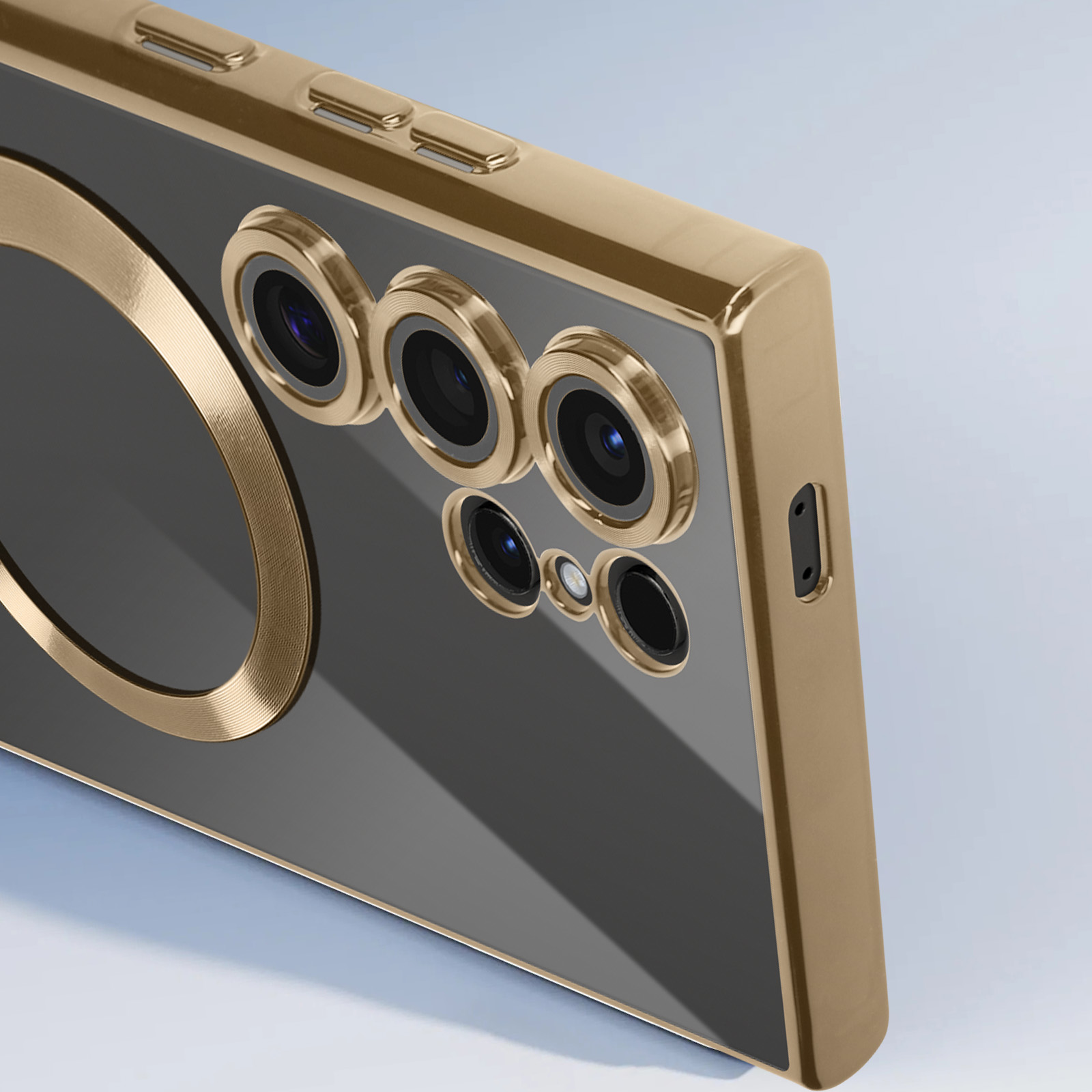 Custodia per telefono con finiture dorate e fotocamere. Il telefono è nero e la custodia è dorata.