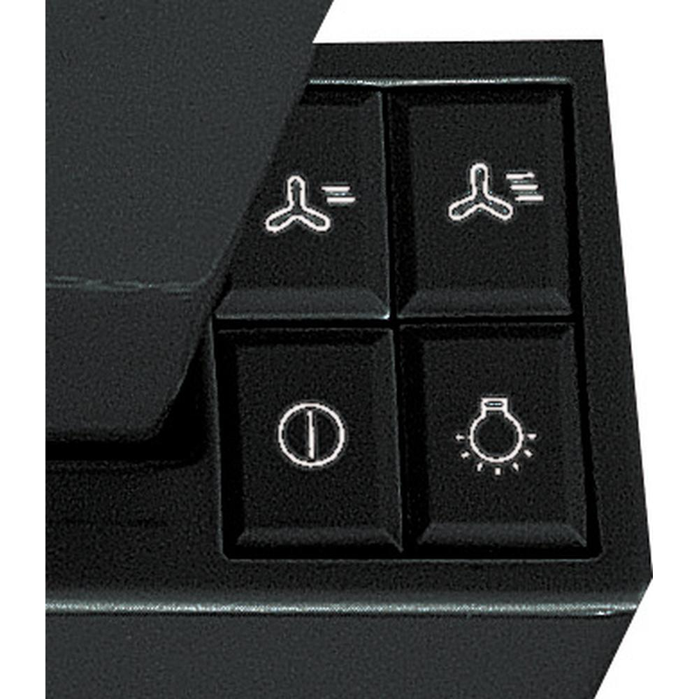Primo piano di pulsanti di controllo neri con icone di ventola e luce.